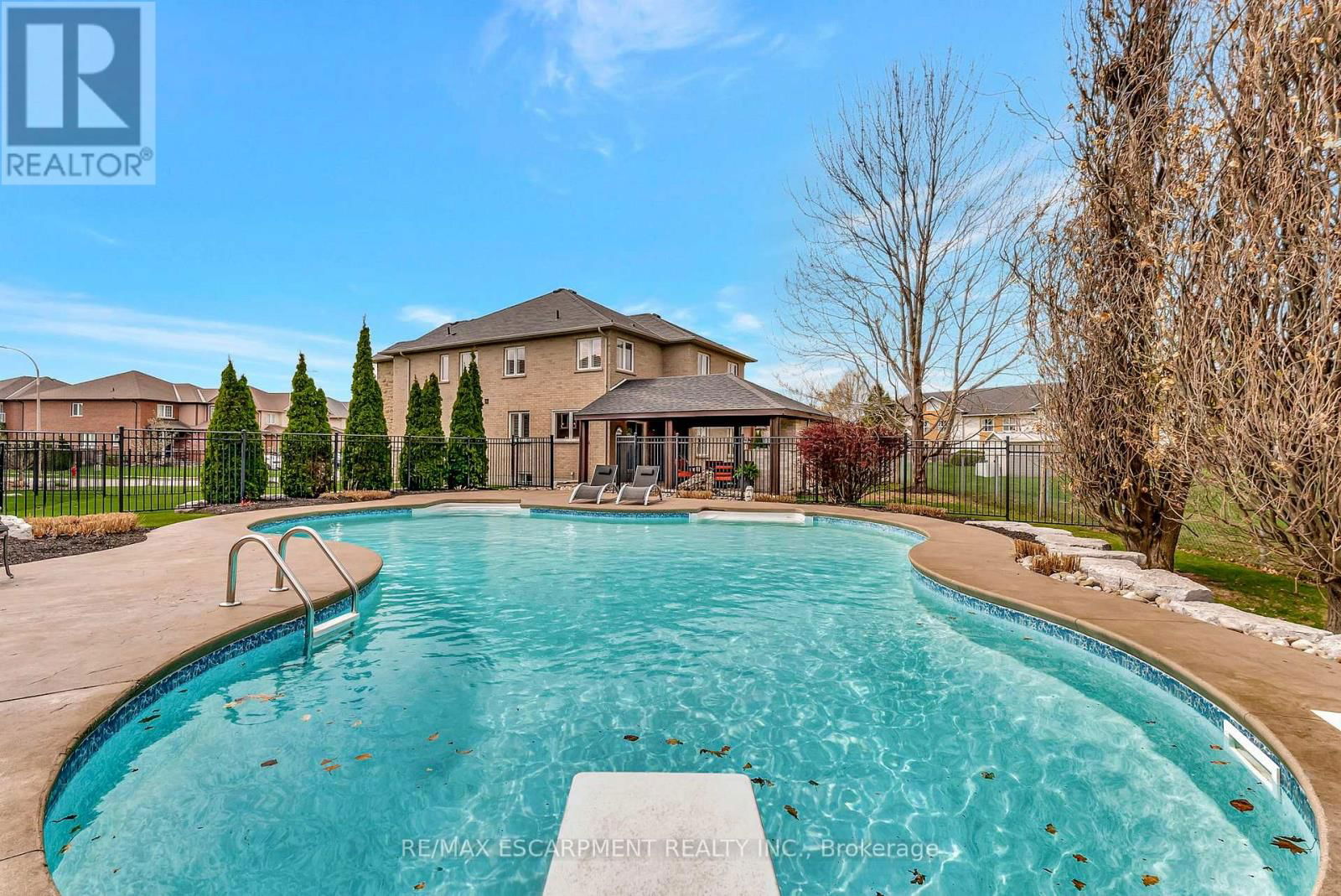 349 VALRIDGE DRIVE Image 34