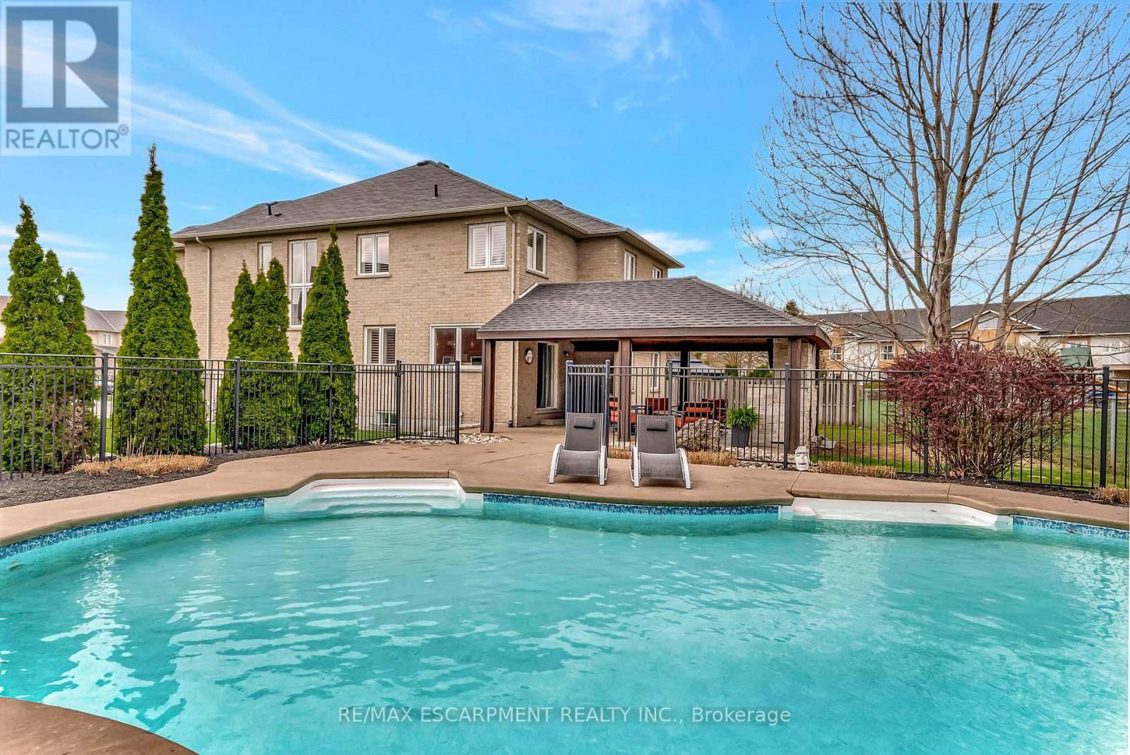 349 VALRIDGE DRIVE Image 35