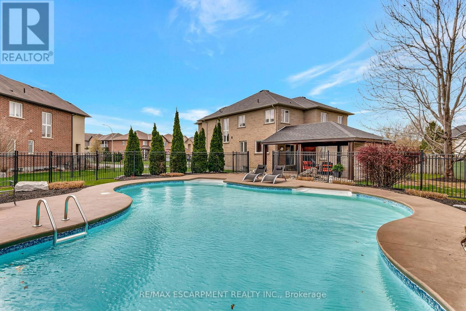 349 VALRIDGE DRIVE Image 37
