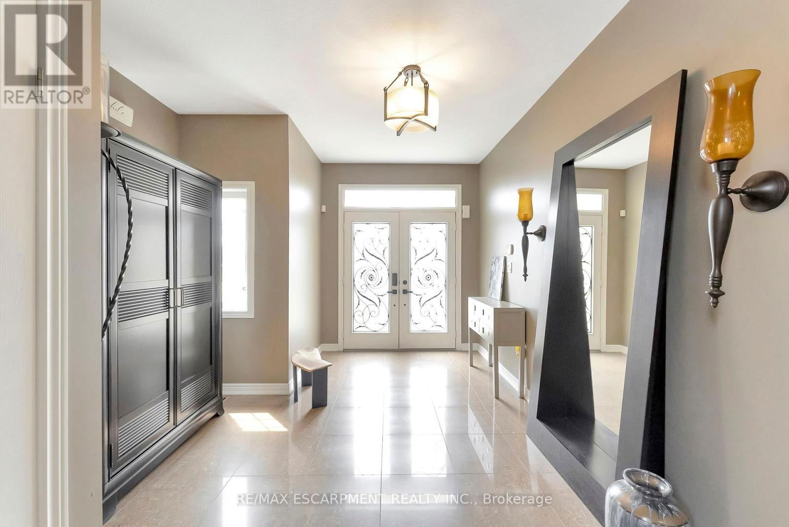 349 VALRIDGE DRIVE Image 4