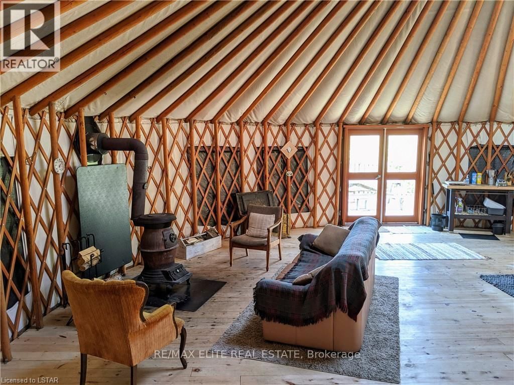 1322 BOOMHAUER ROAD Image 12