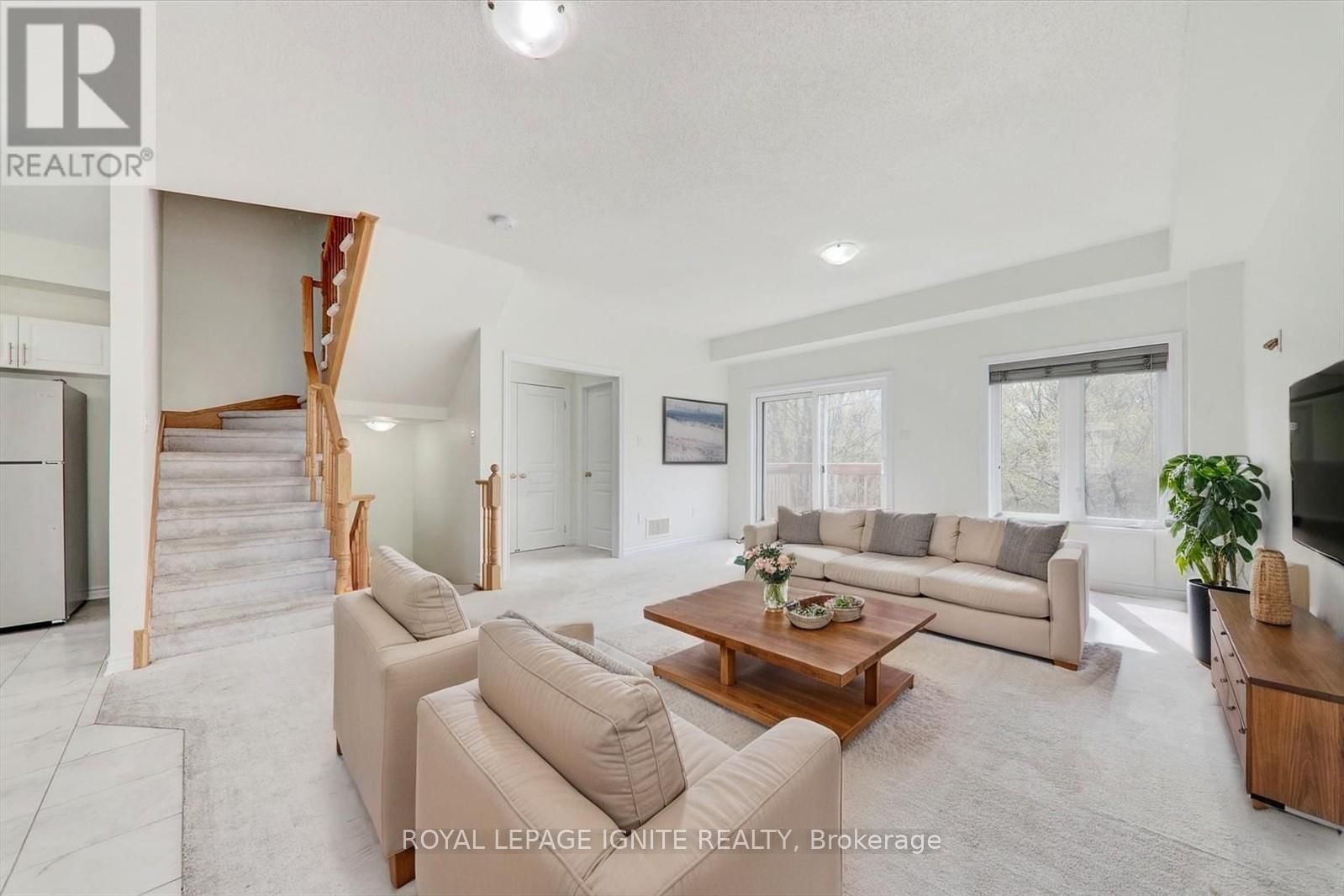 51 - 88 DECORSO DRIVE Image 18