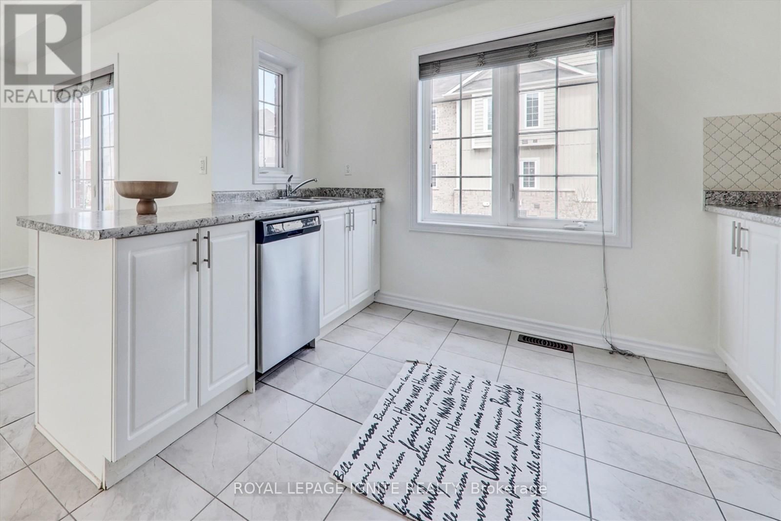 51 - 88 DECORSO DRIVE Image 25