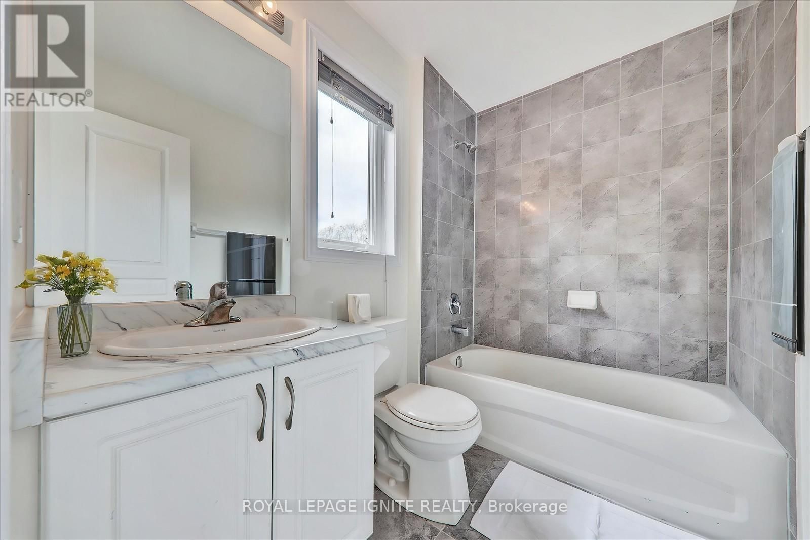 51 - 88 DECORSO DRIVE Image 34