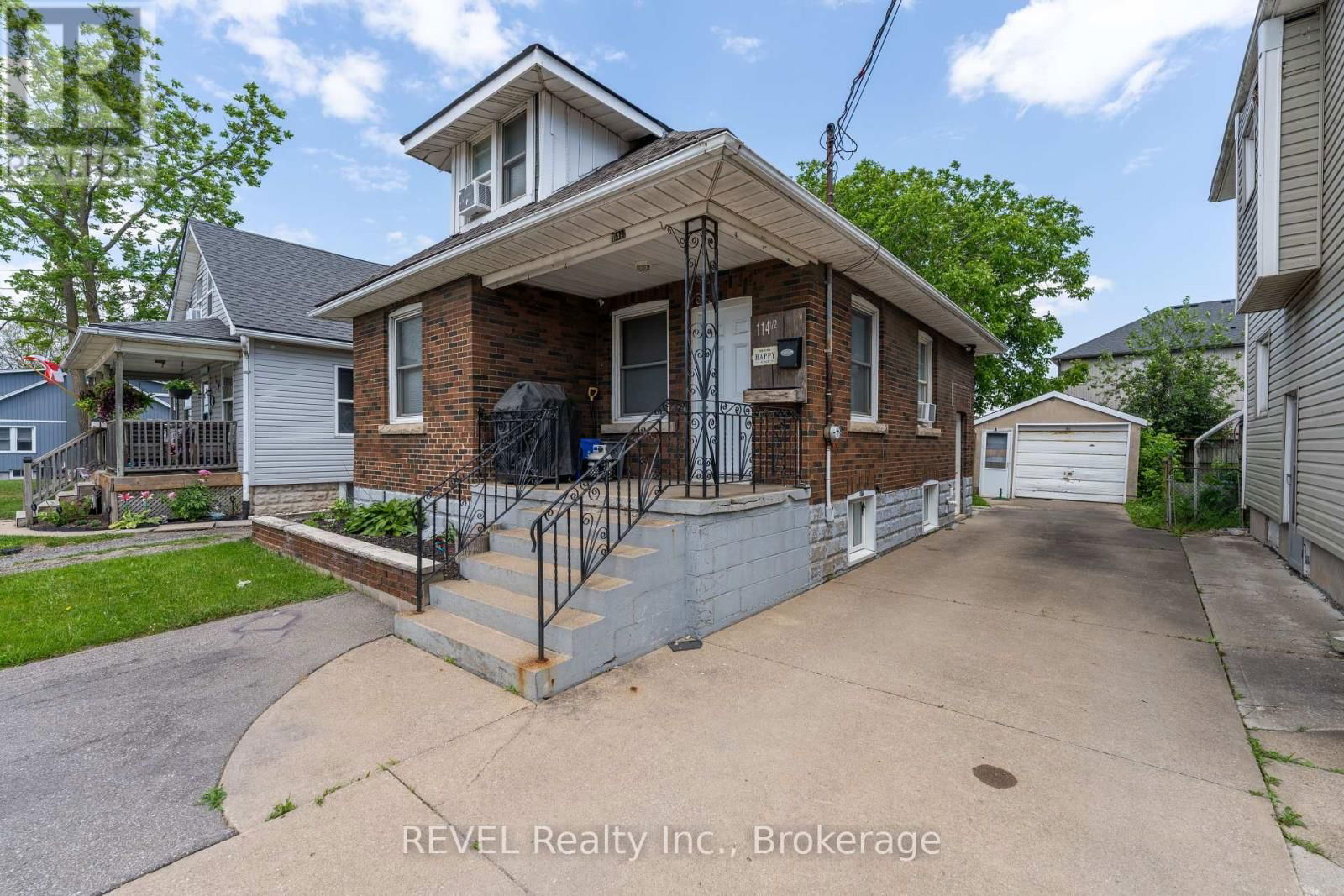114 1/2 PINE STREET SOUTH Image 3