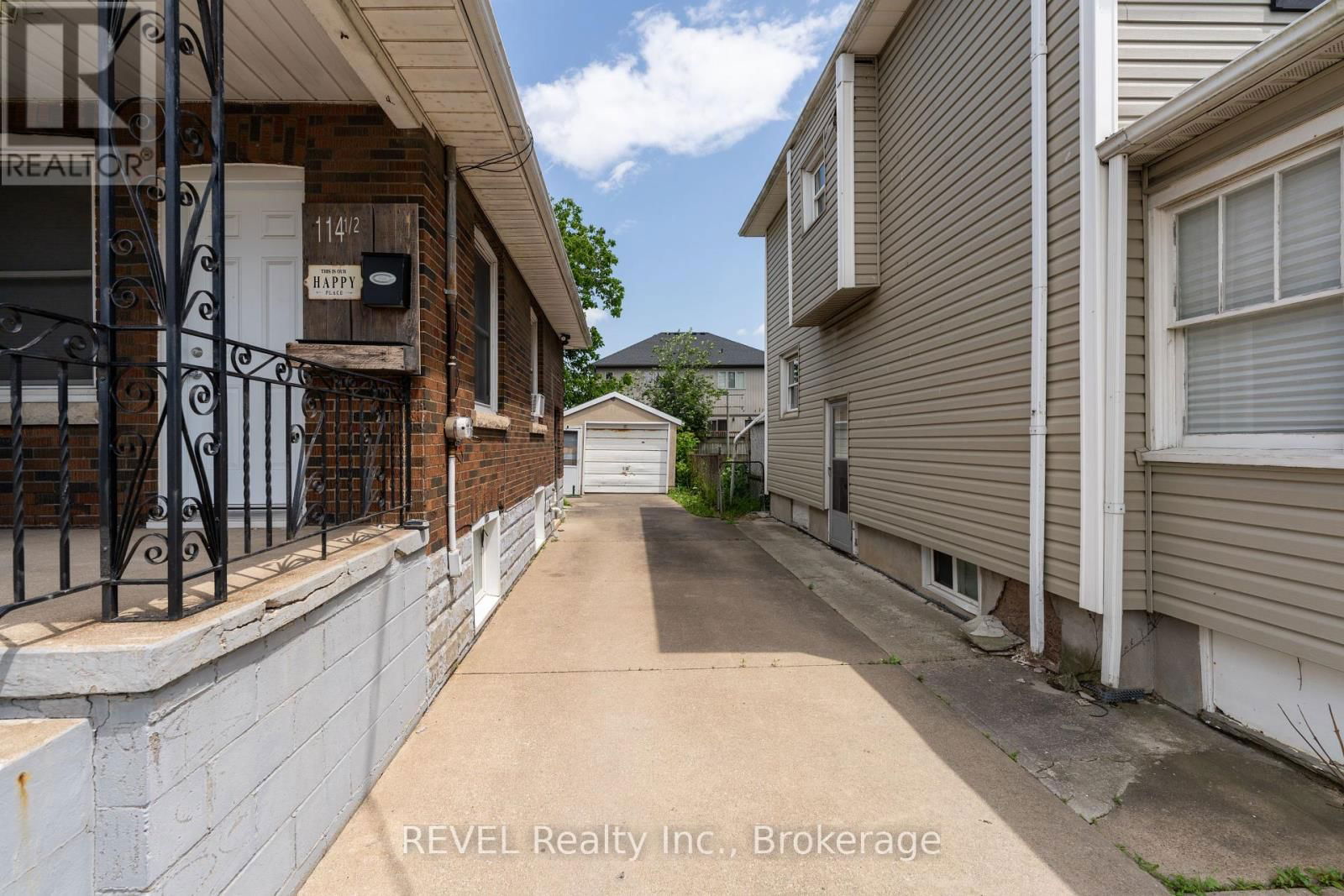 114 1/2 PINE STREET SOUTH Image 5