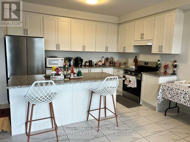 1004 TRAILSVIEW AVENUE Image 12
