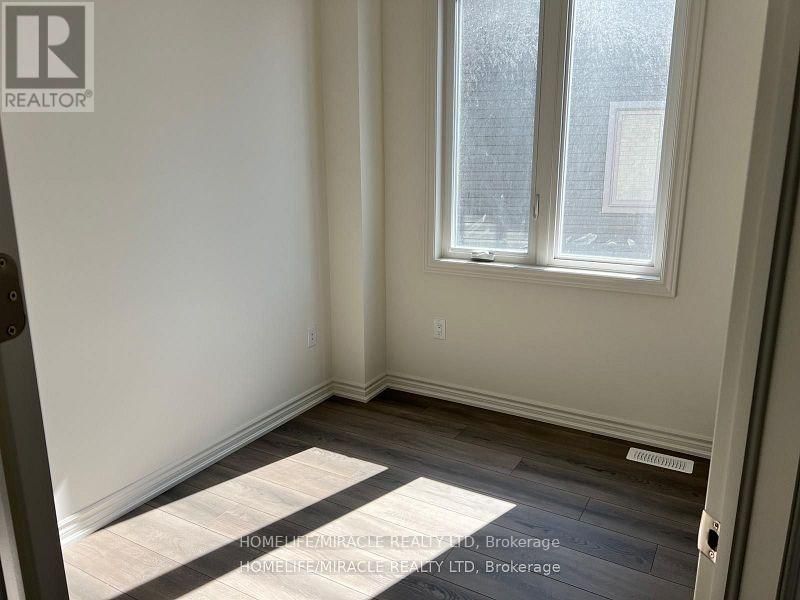 1004 TRAILSVIEW AVENUE Image 14