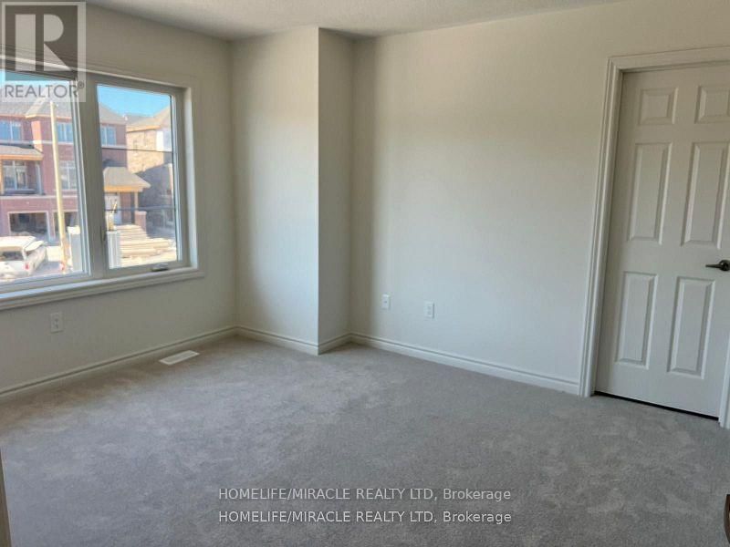 1004 TRAILSVIEW AVENUE Image 24
