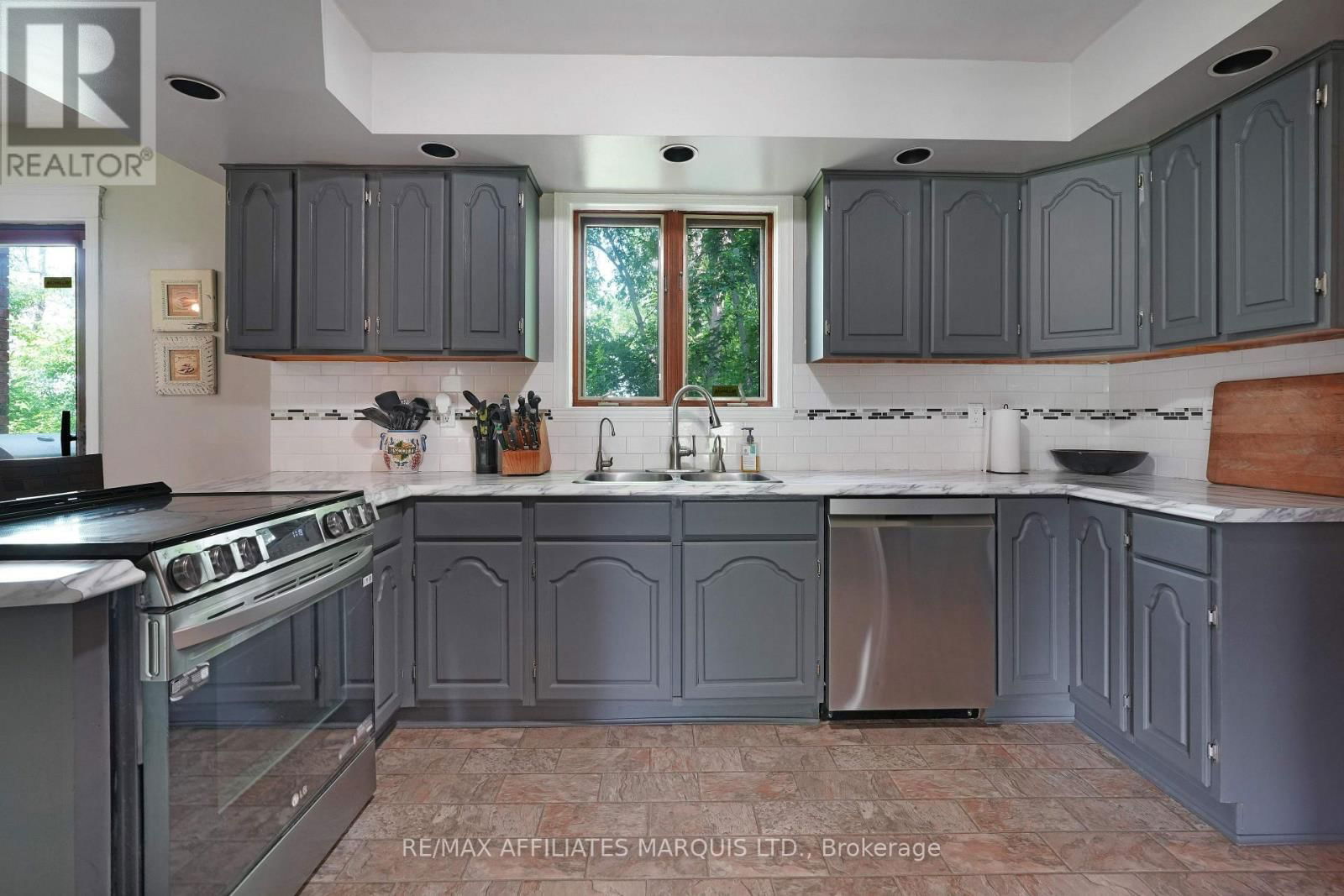 18467 ANDRE AVENUE Image 25