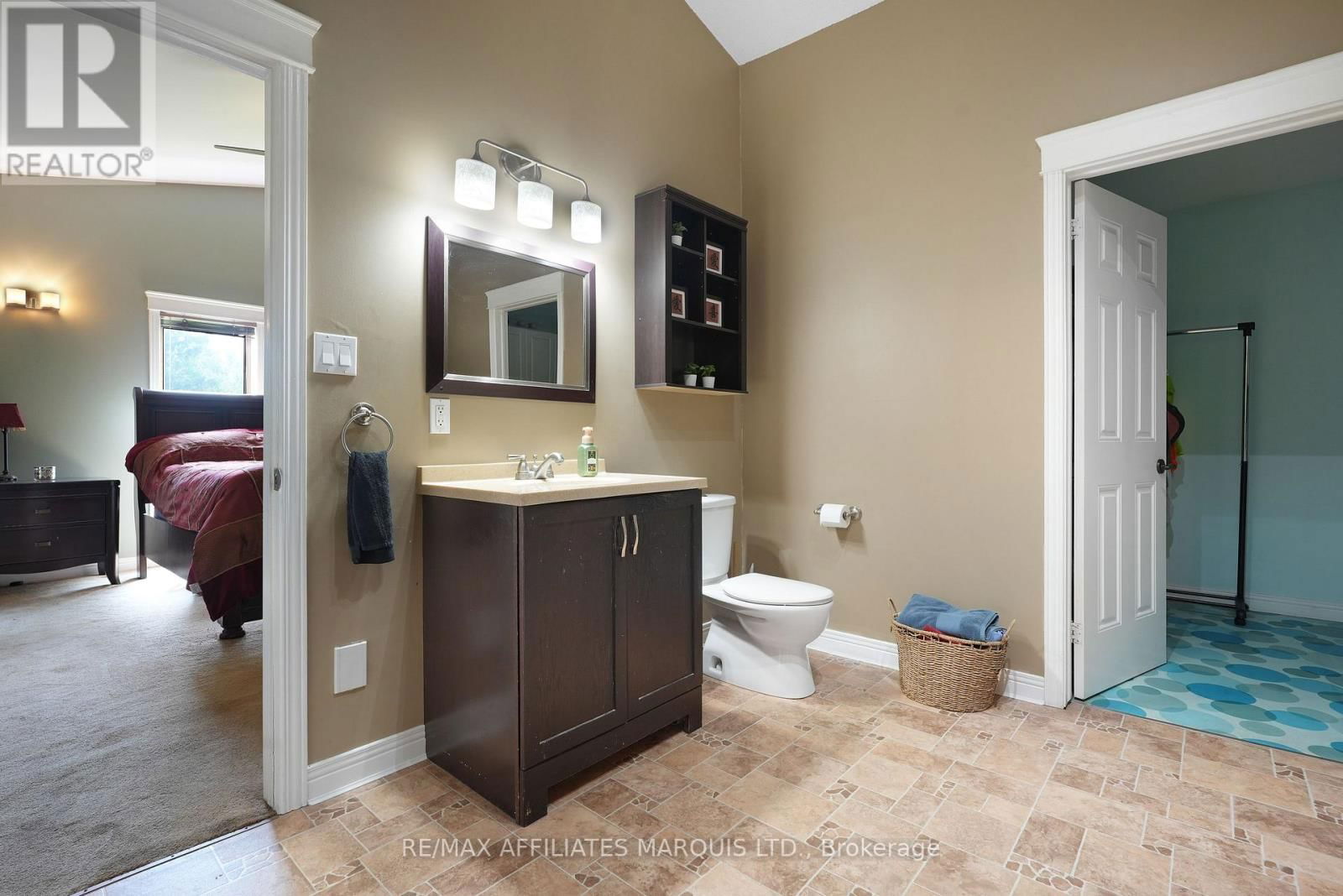 18467 ANDRE AVENUE Image 8