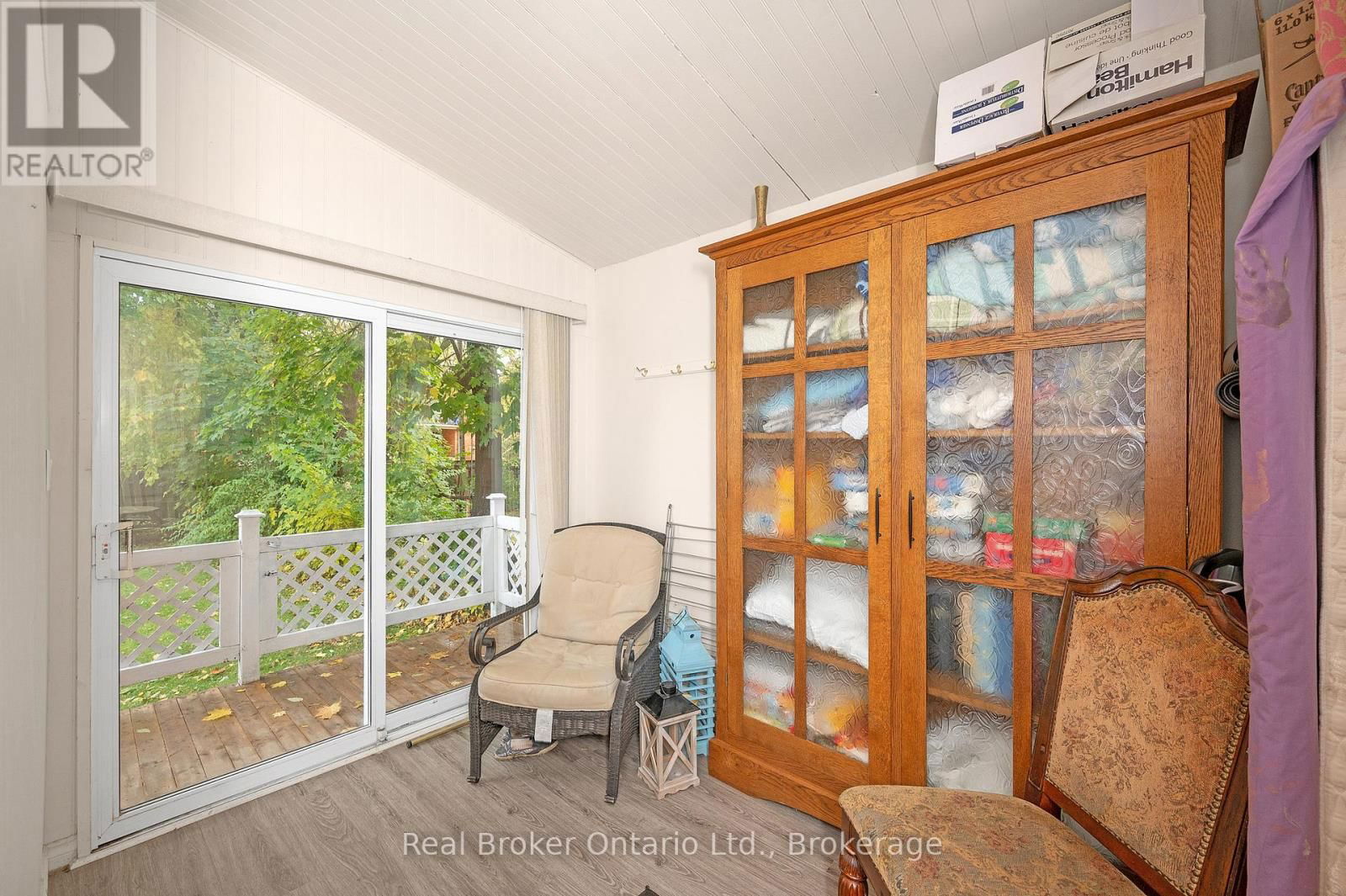 117 FAIRLEIGH AVENUE SOUTH Image 15