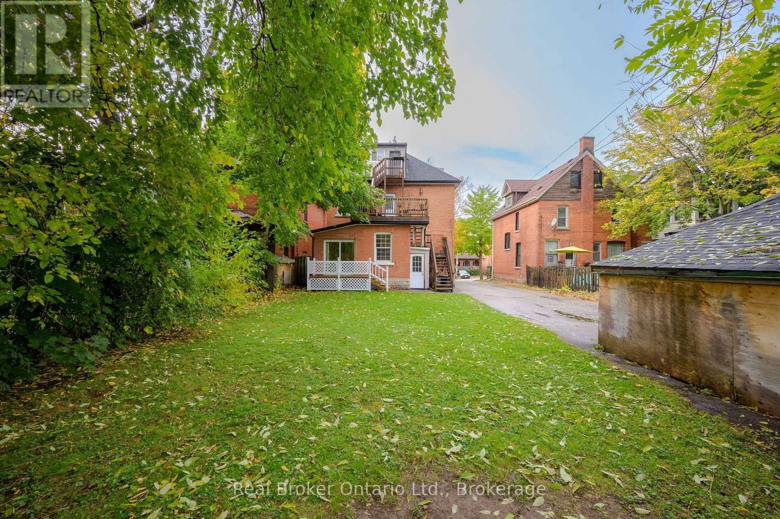 117 FAIRLEIGH AVENUE SOUTH Image 43