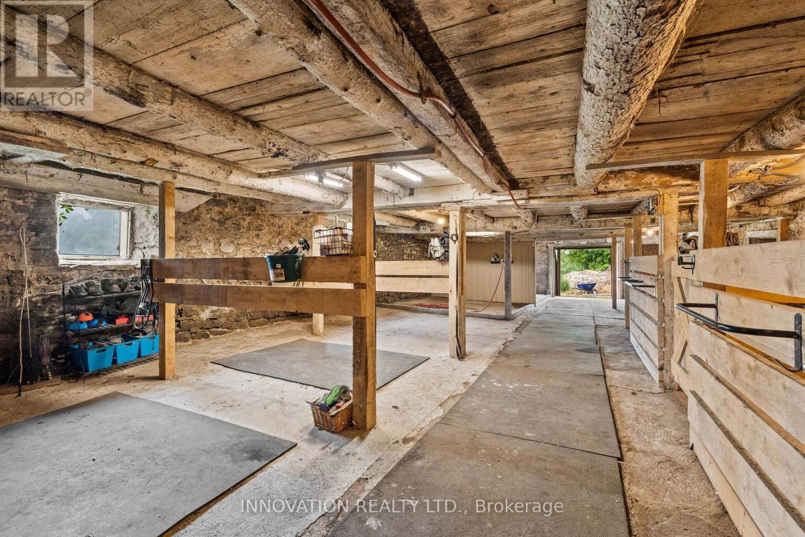 9501 KYLE ROAD Image 31