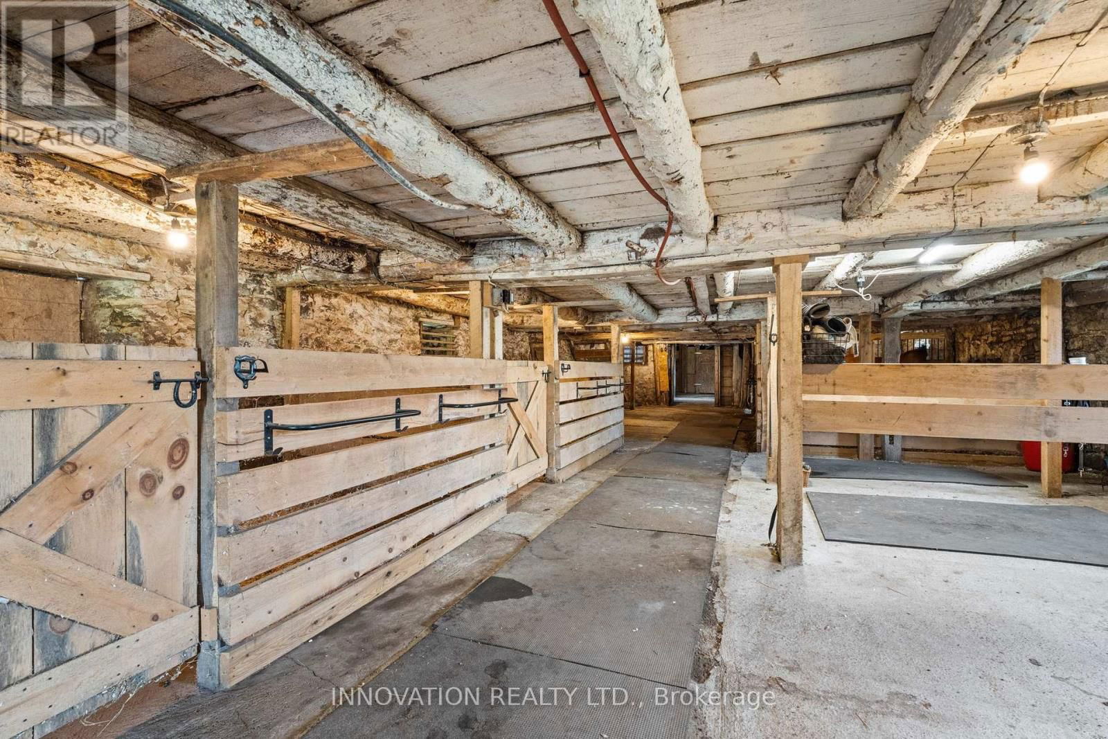9501 KYLE ROAD Image 33