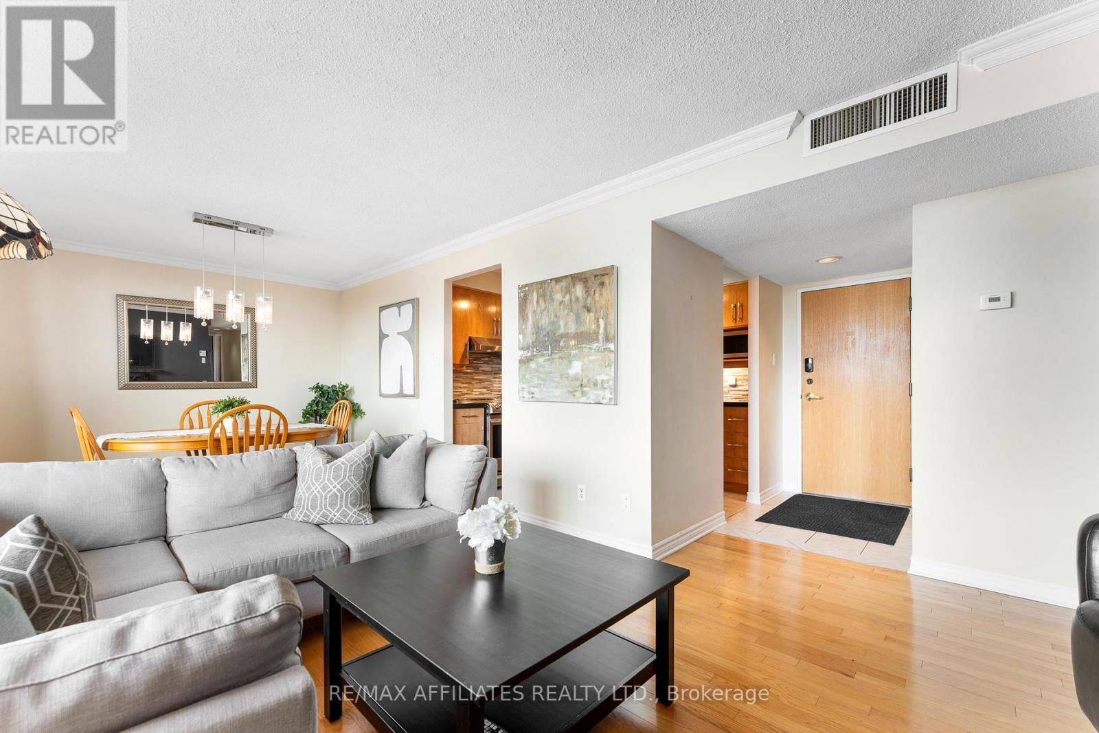 PH-2301 - 470 LAURIER AVENUE WEST Image 10
