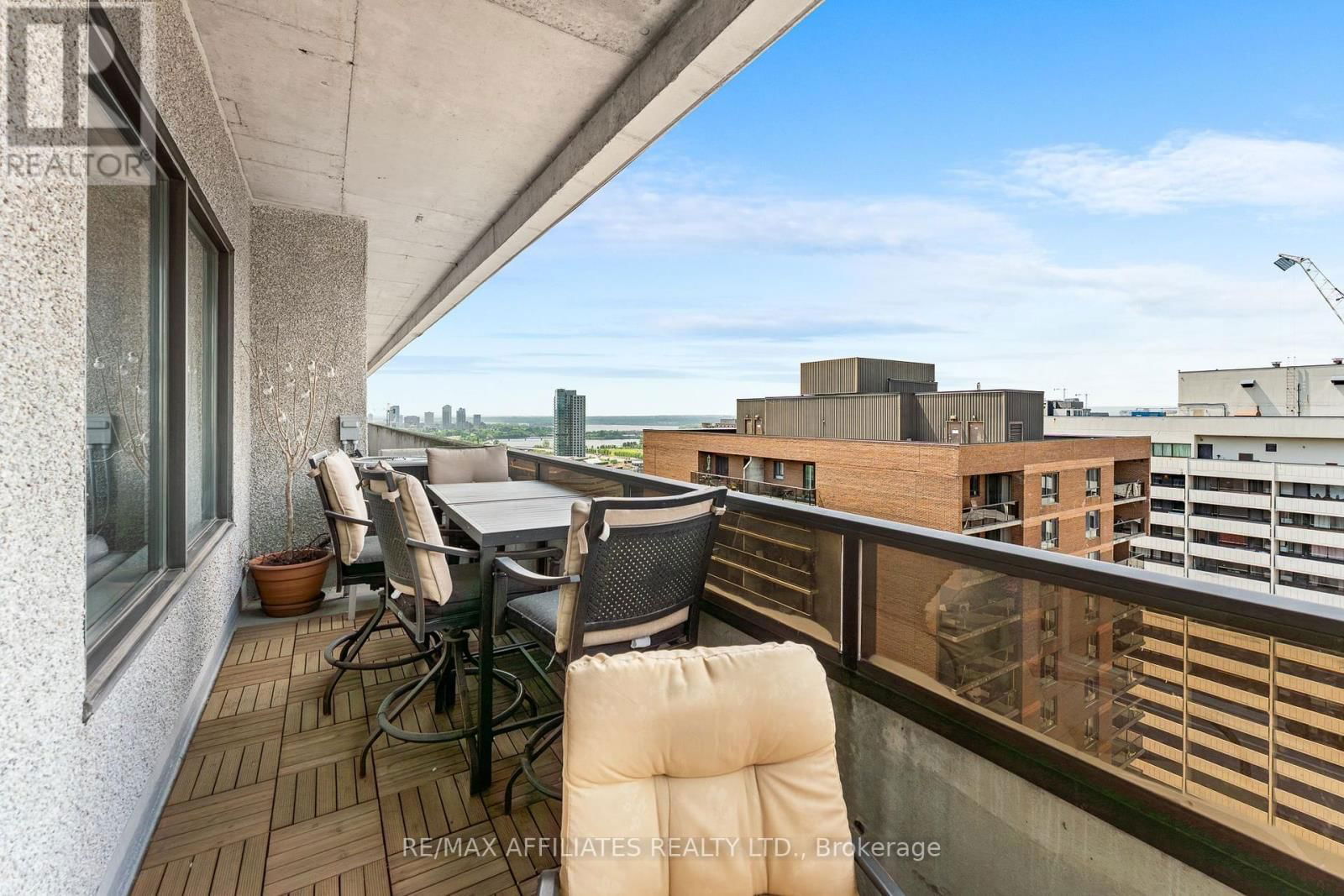 PH-2301 - 470 LAURIER AVENUE WEST Image 14