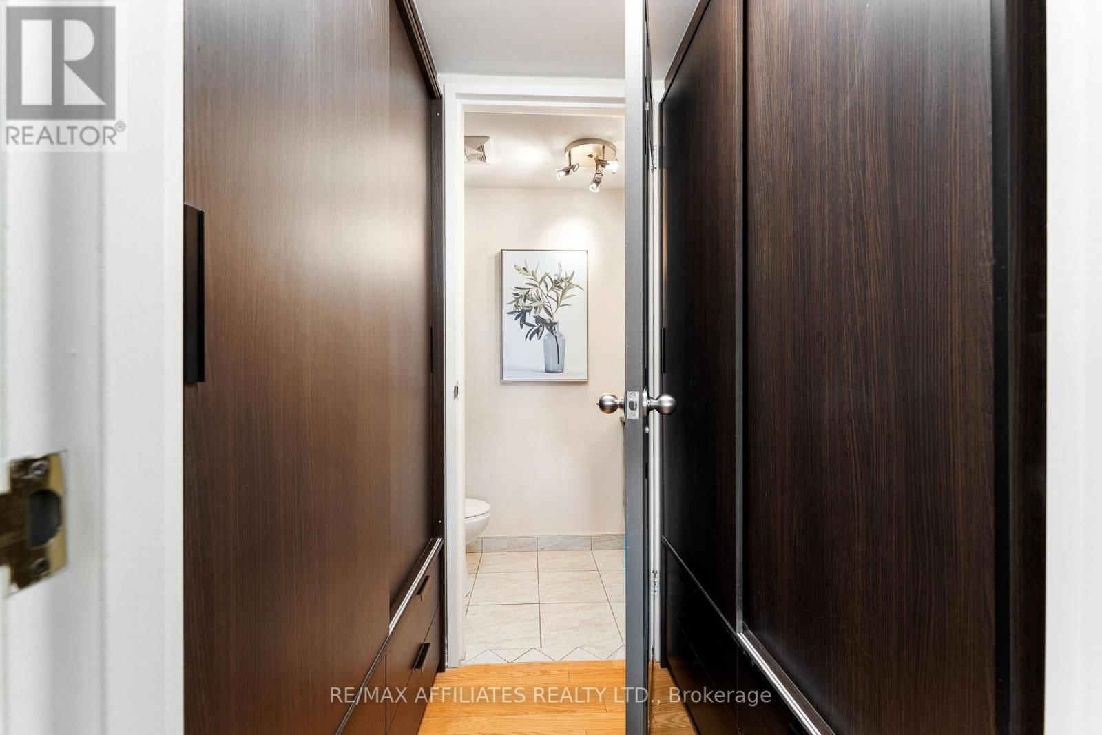 PH-2301 - 470 LAURIER AVENUE WEST Image 29