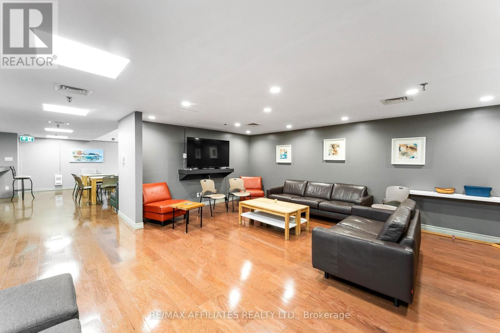 PH-2301 - 470 LAURIER AVENUE WEST Image 42