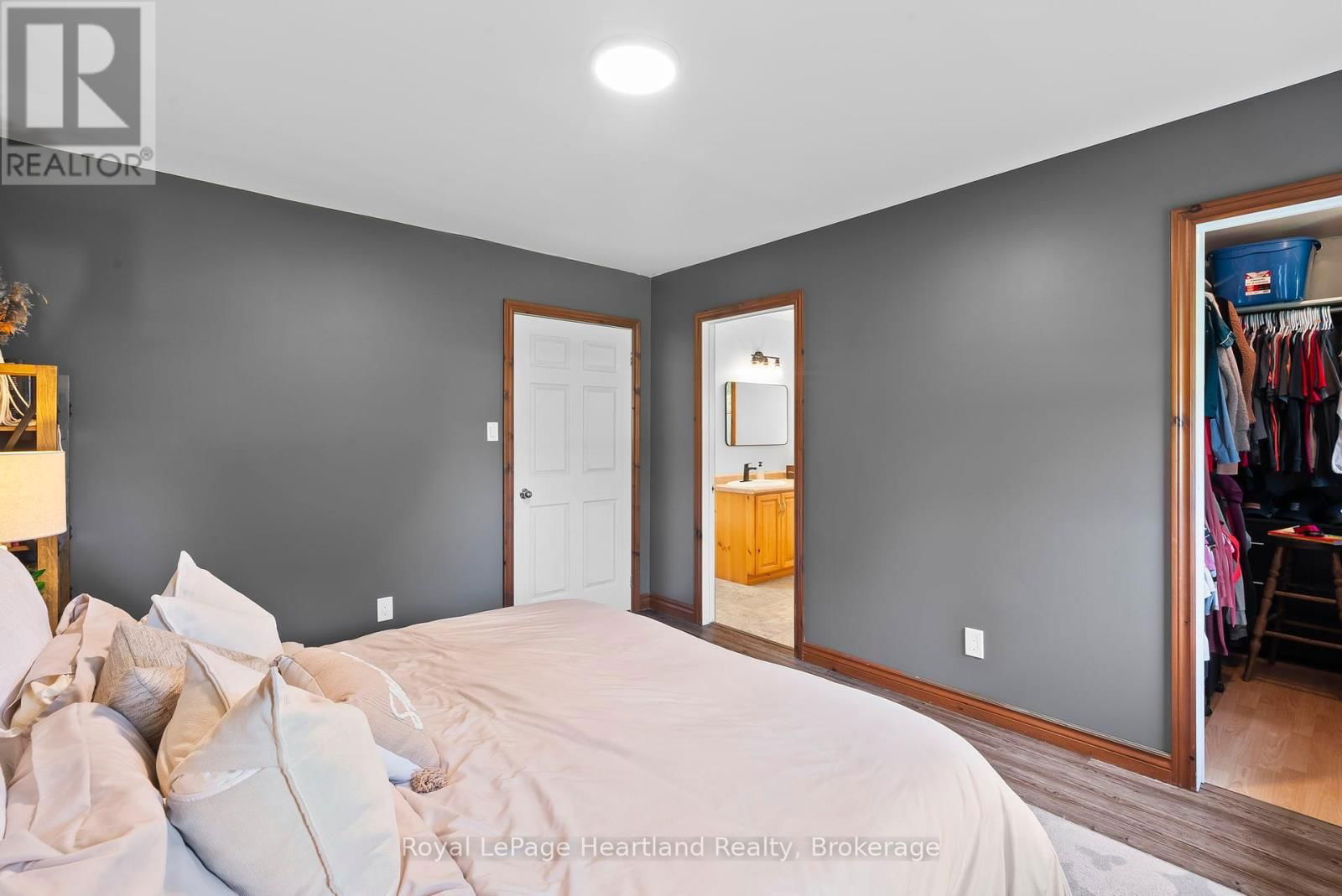9629 AYTON ROAD Image 29