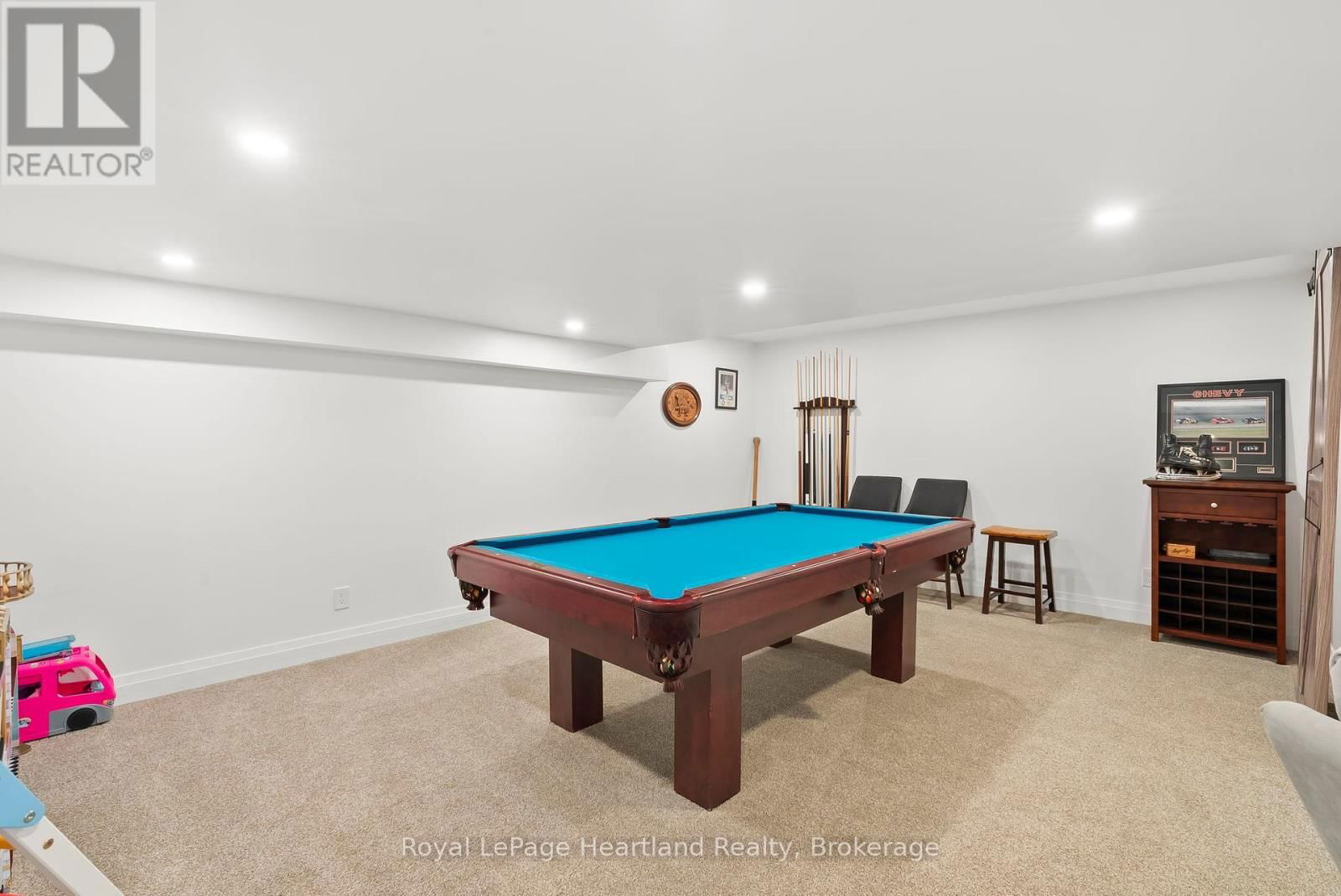 9629 AYTON ROAD Image 32