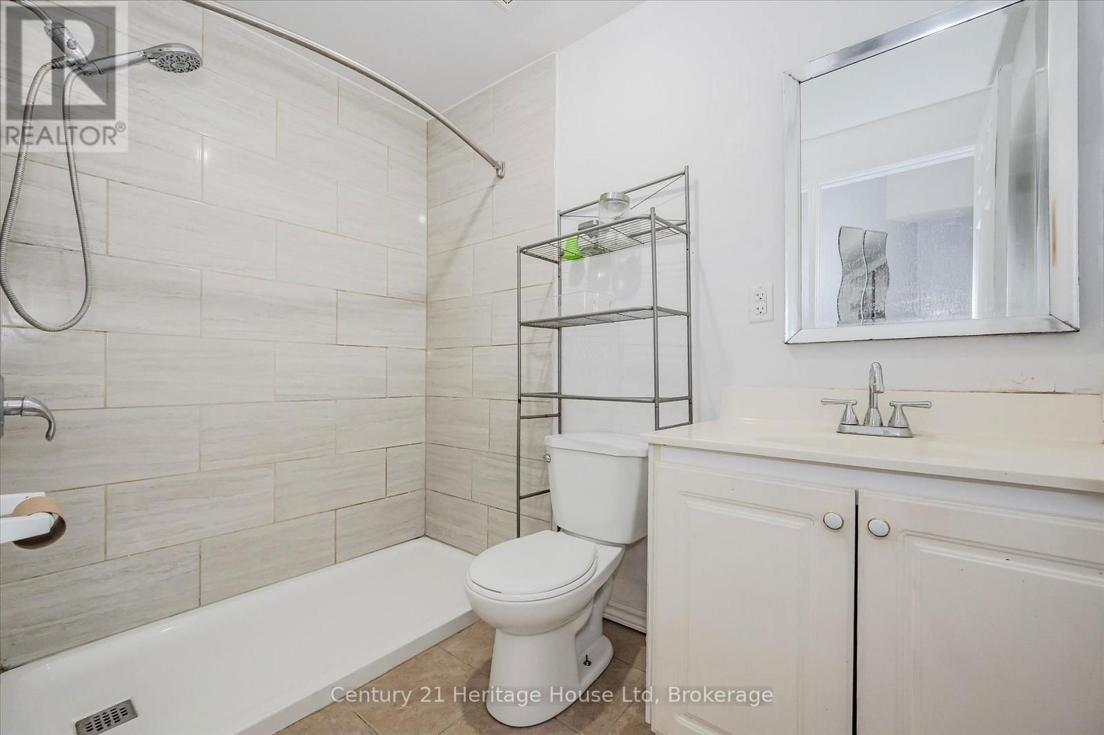128 MILSON CRESCENT Image 38