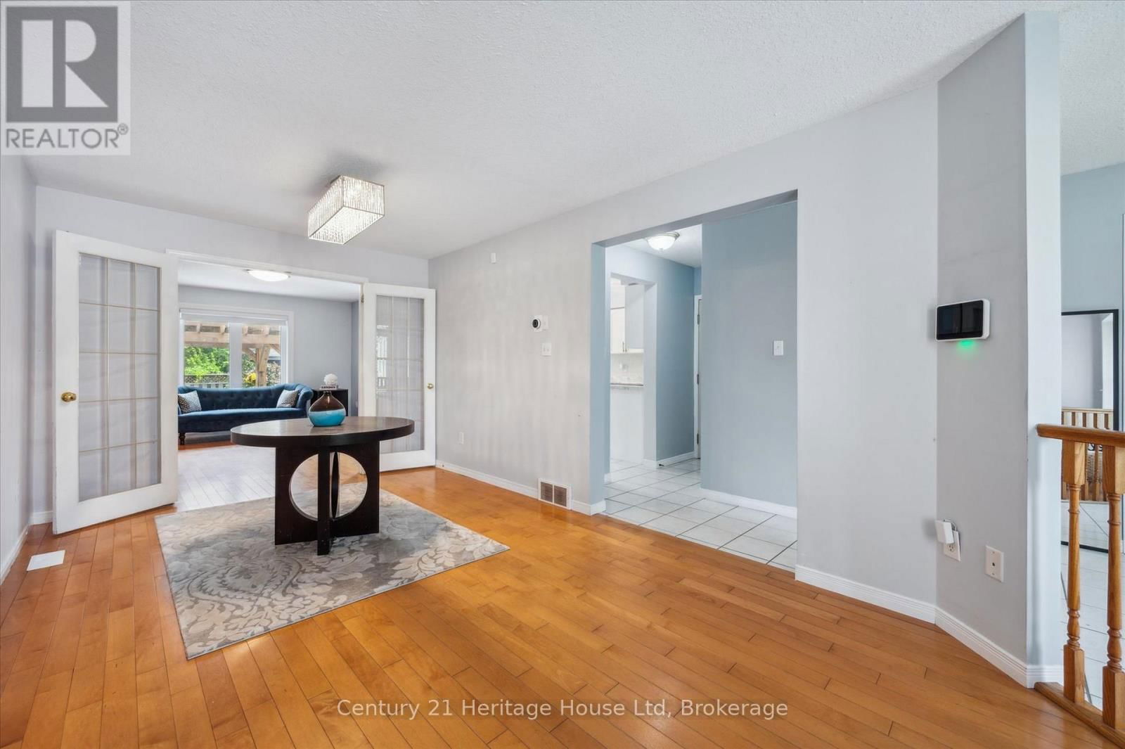 128 MILSON CRESCENT Image 9