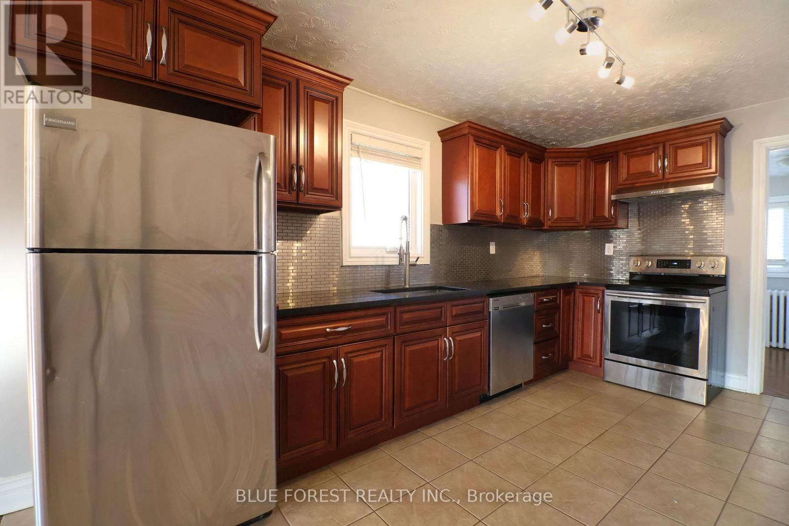 294 WHARNCLIFFE ROAD SOUTH Image 5