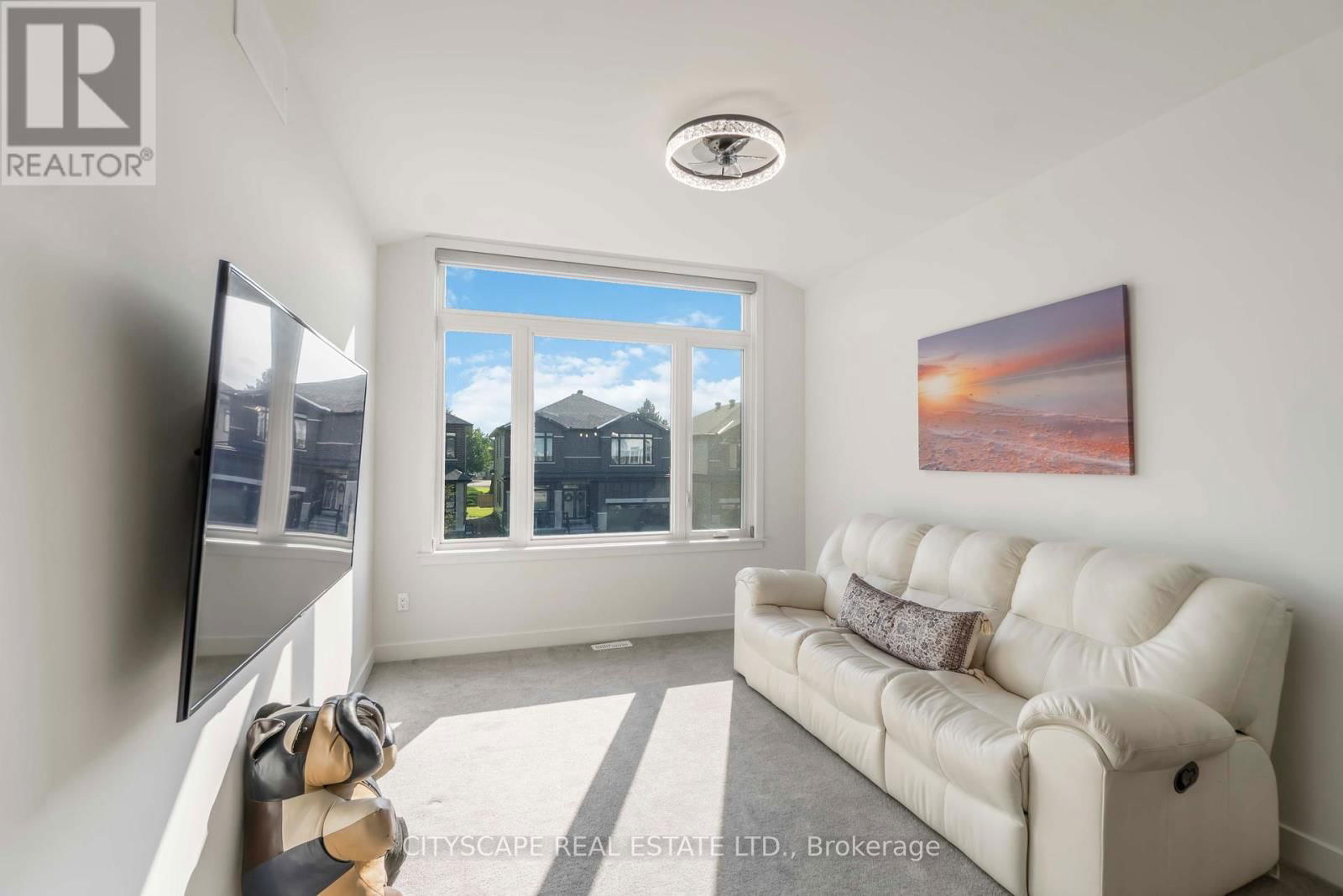 617 KENABEEK TERRACE Image 17
