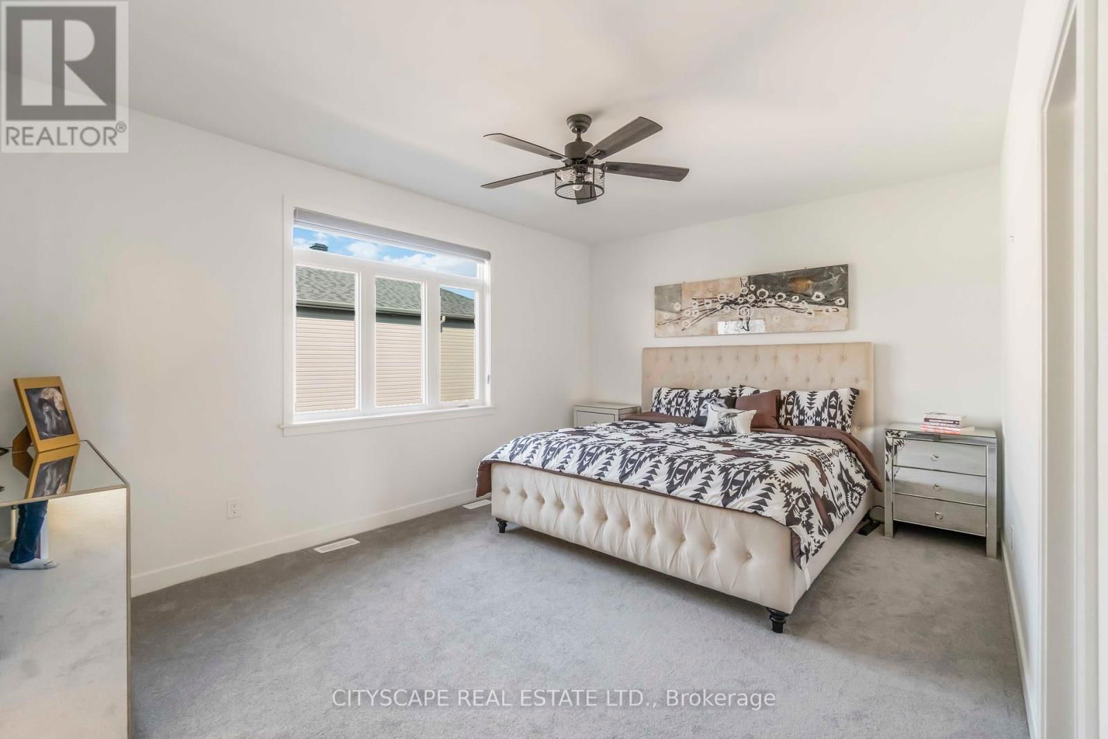 617 KENABEEK TERRACE Image 18