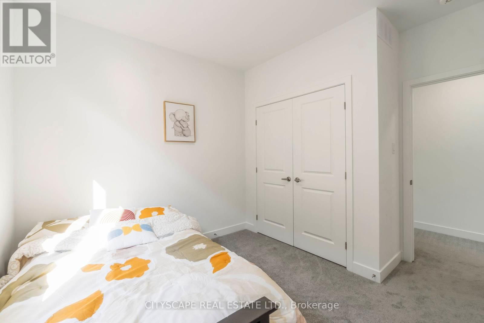 617 KENABEEK TERRACE Image 23