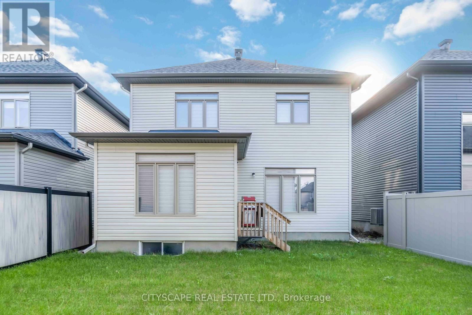 617 KENABEEK TERRACE Image 35
