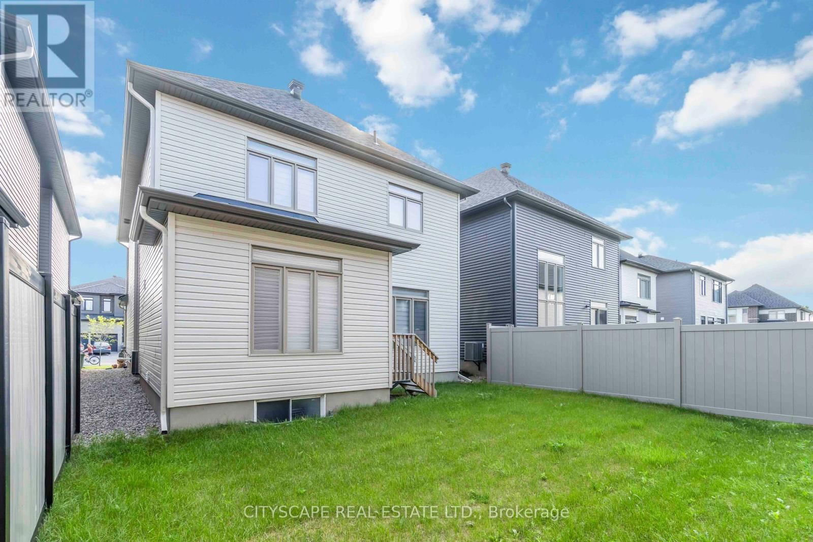 617 KENABEEK TERRACE Image 36
