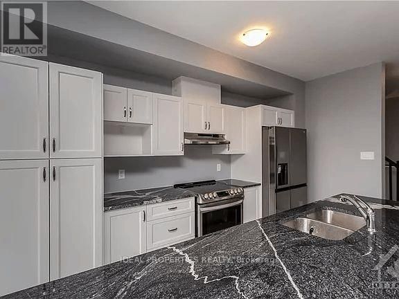 75 ANTONAKOS DRIVE Image 10