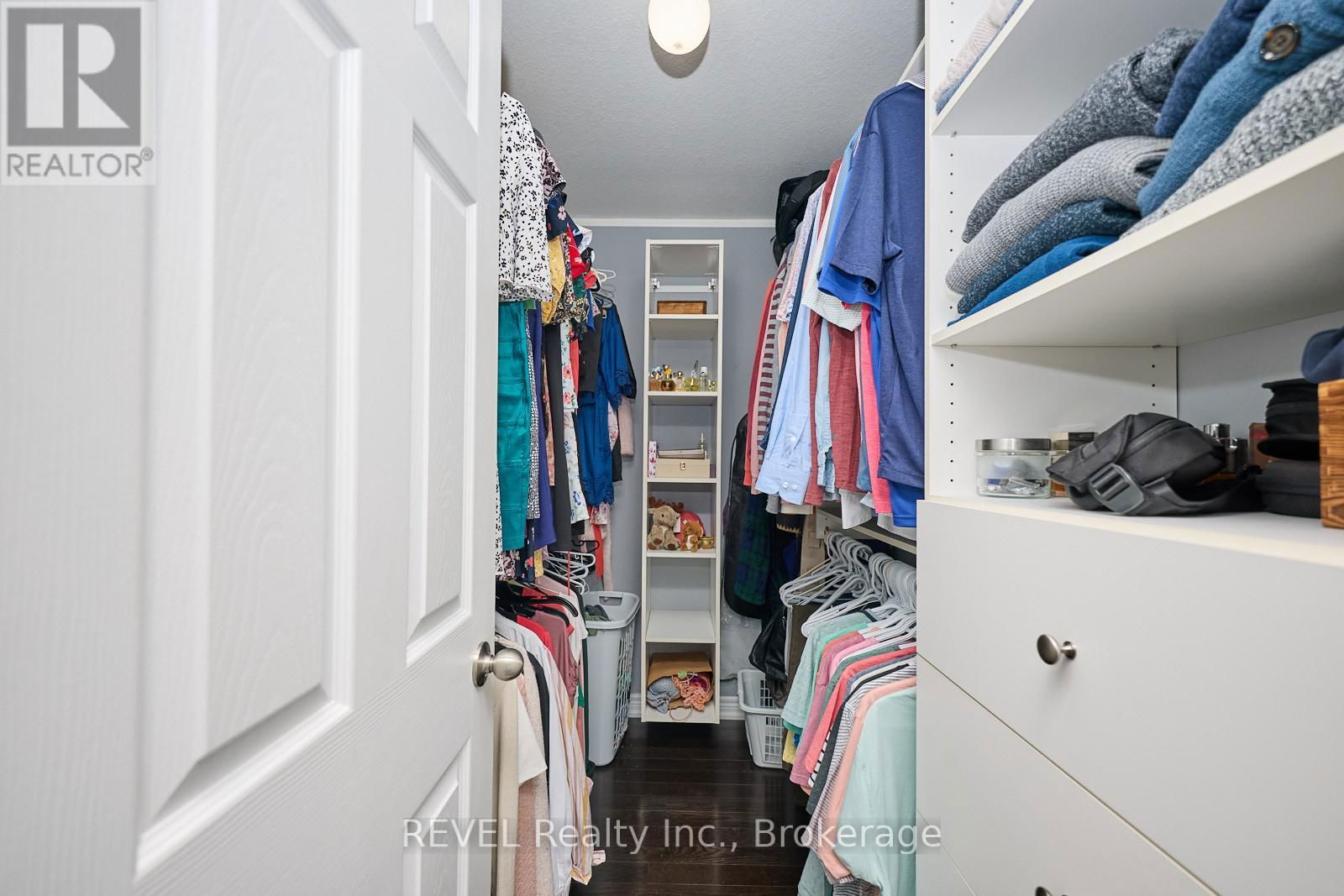 47 GALILEO DRIVE Image 27