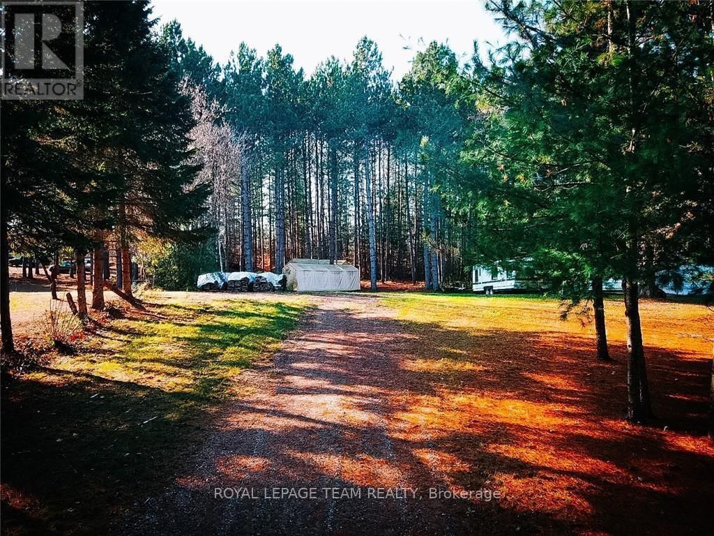 2909 ROUND LAKE ROAD Image 11