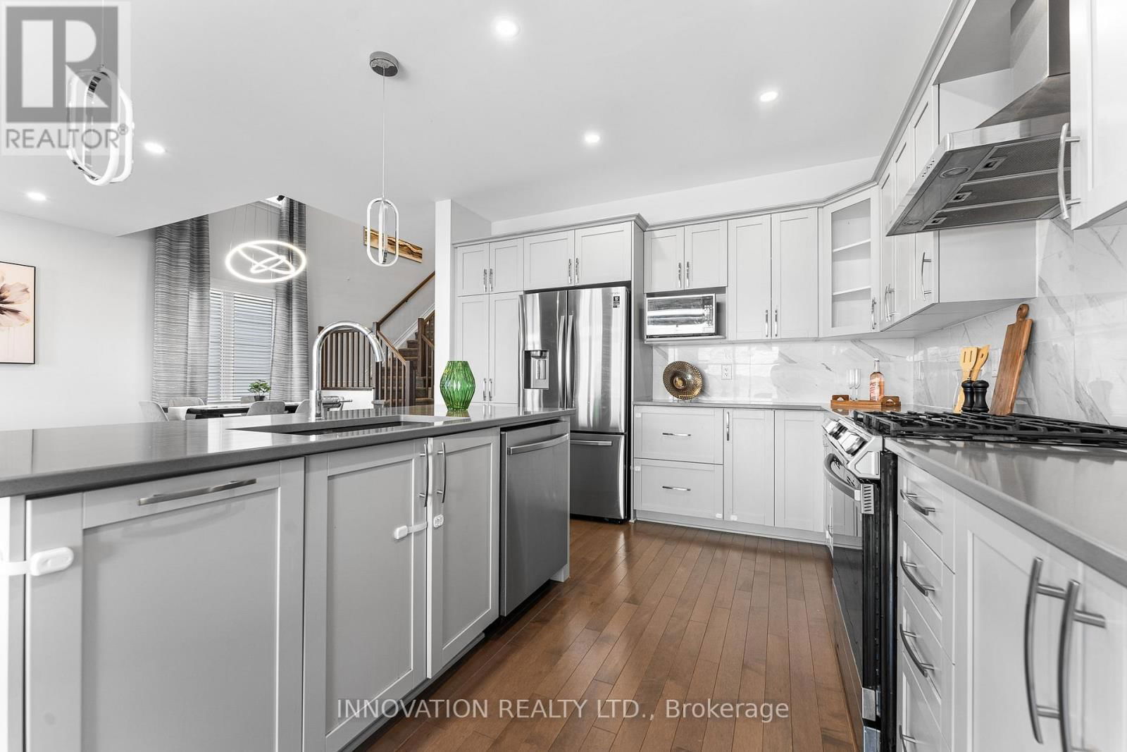 861 ATRIUM RIDGE Image 19