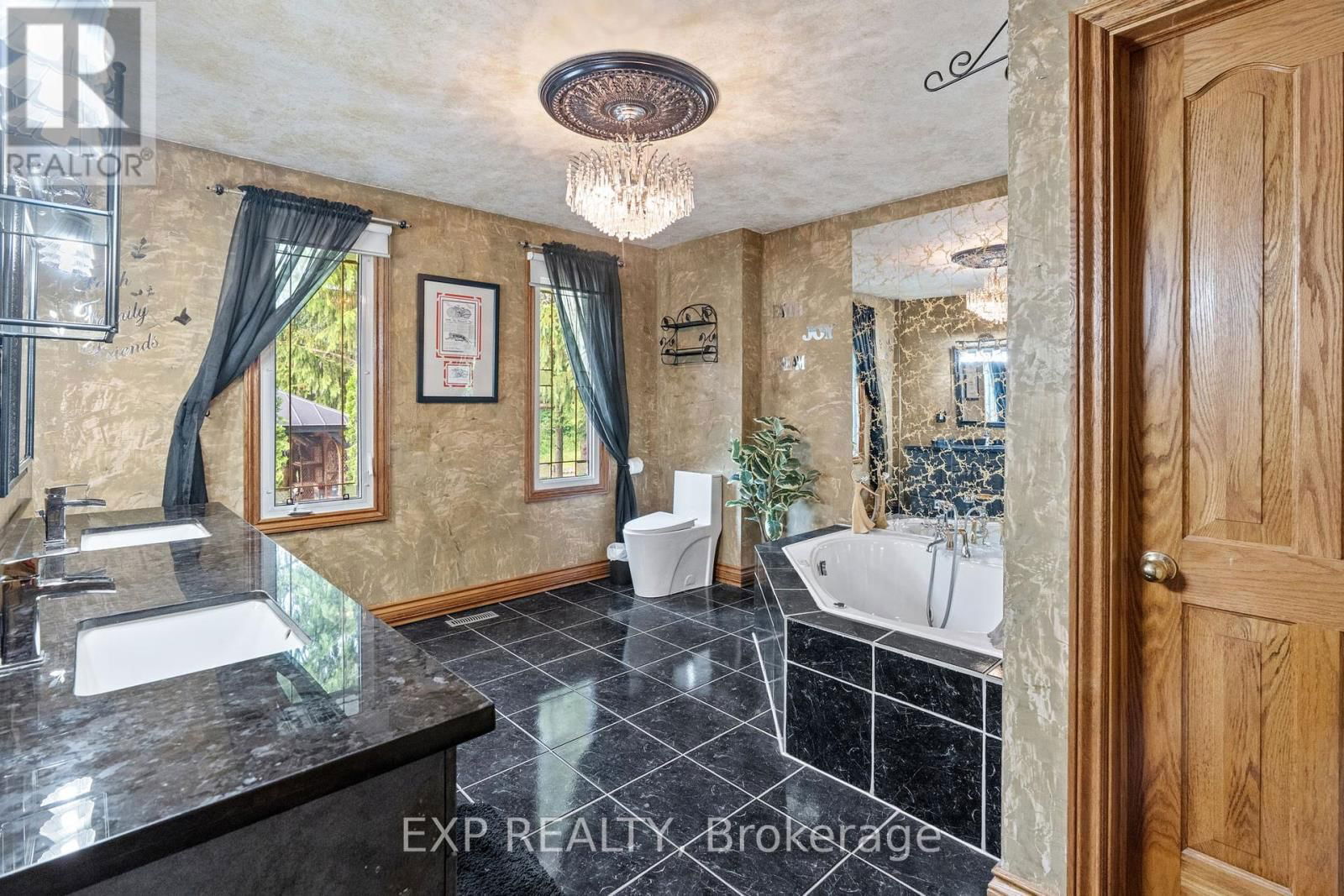 8458 LAZY LANE Image 13