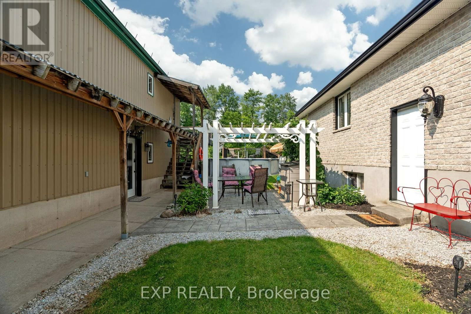 8458 LAZY LANE Image 31