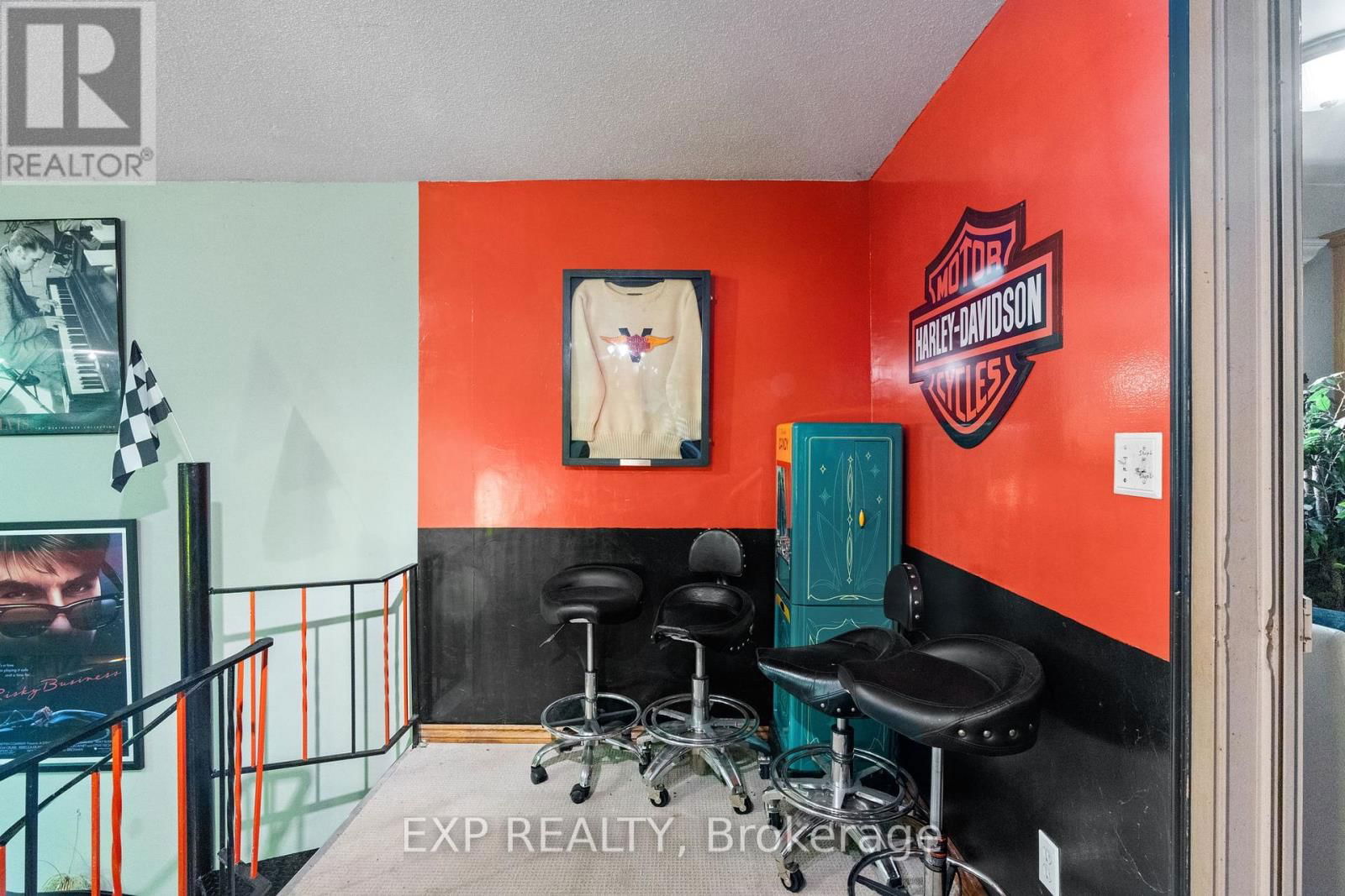 8458 LAZY LANE Image 33