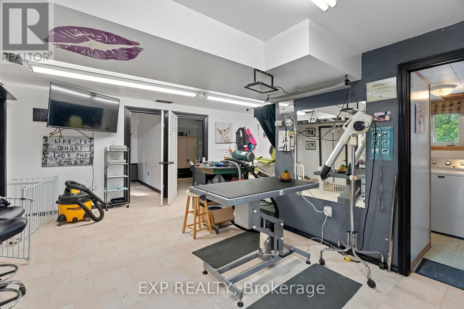 8458 LAZY LANE Image 38