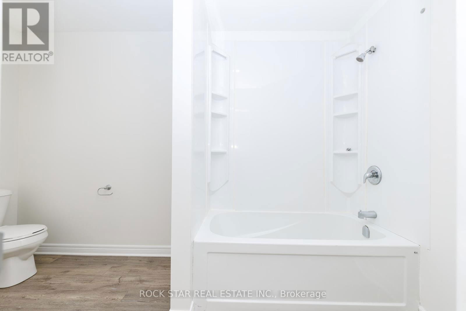 52B MERIGOLD STREET Image 24