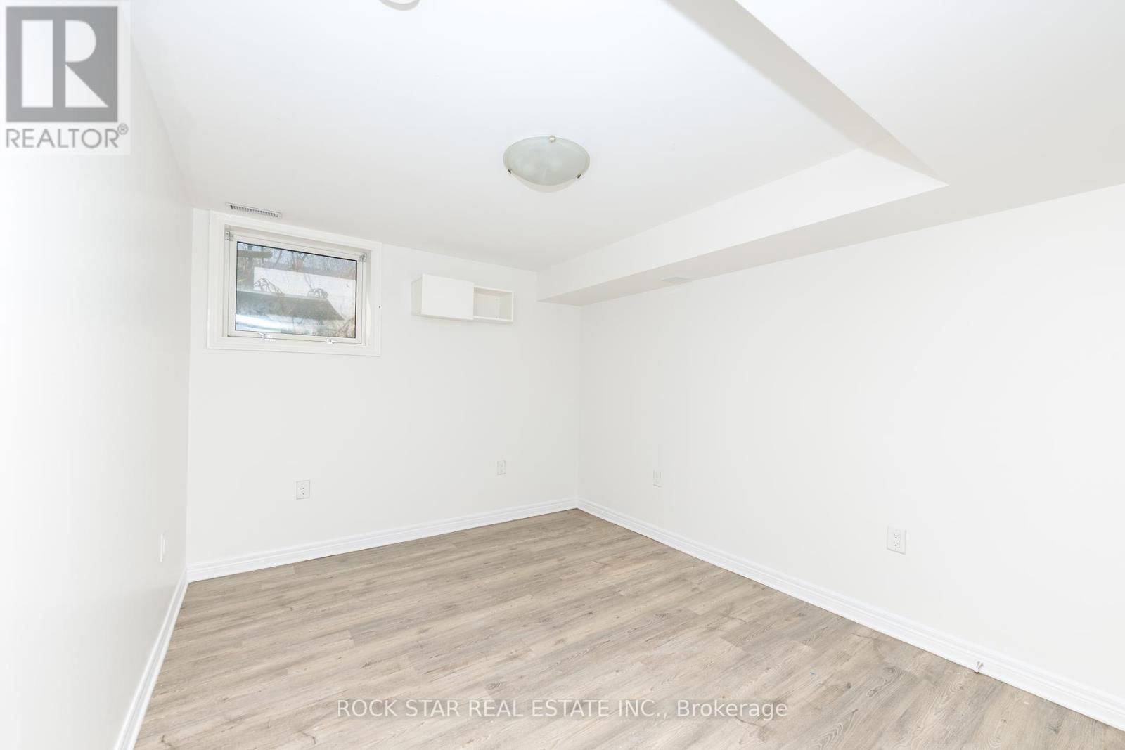 52B MERIGOLD STREET Image 33