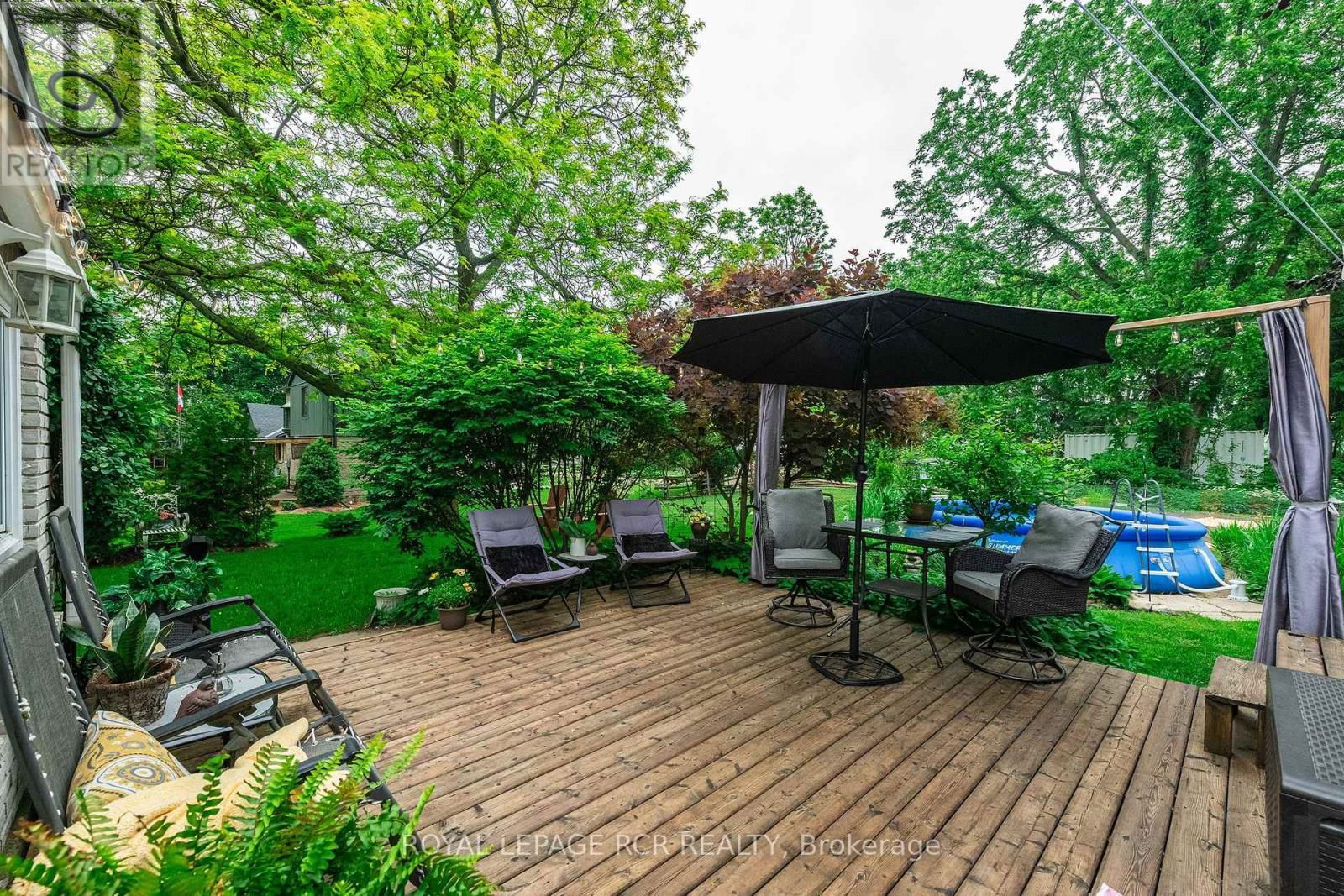 96 DUNDAS STREET WEST Image 34