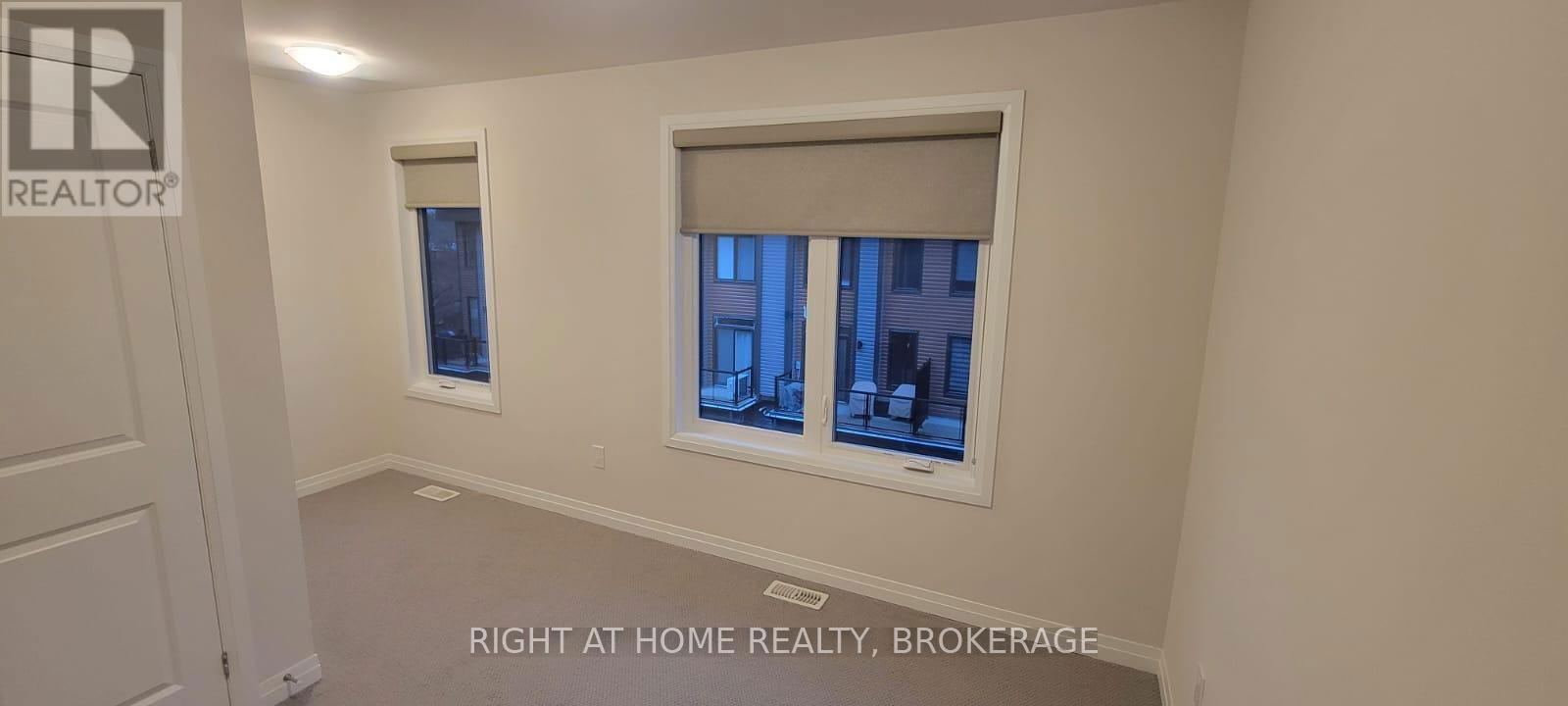 45 - 2 WILLOW STREET Image 9