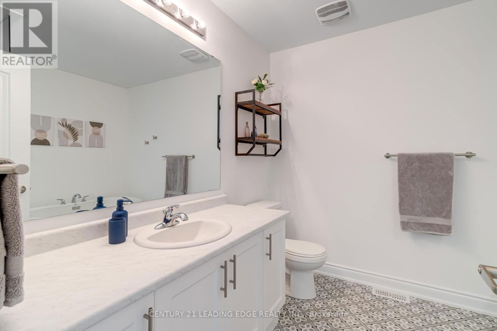 105 MARINA VILLAGE DRIVE Image 25