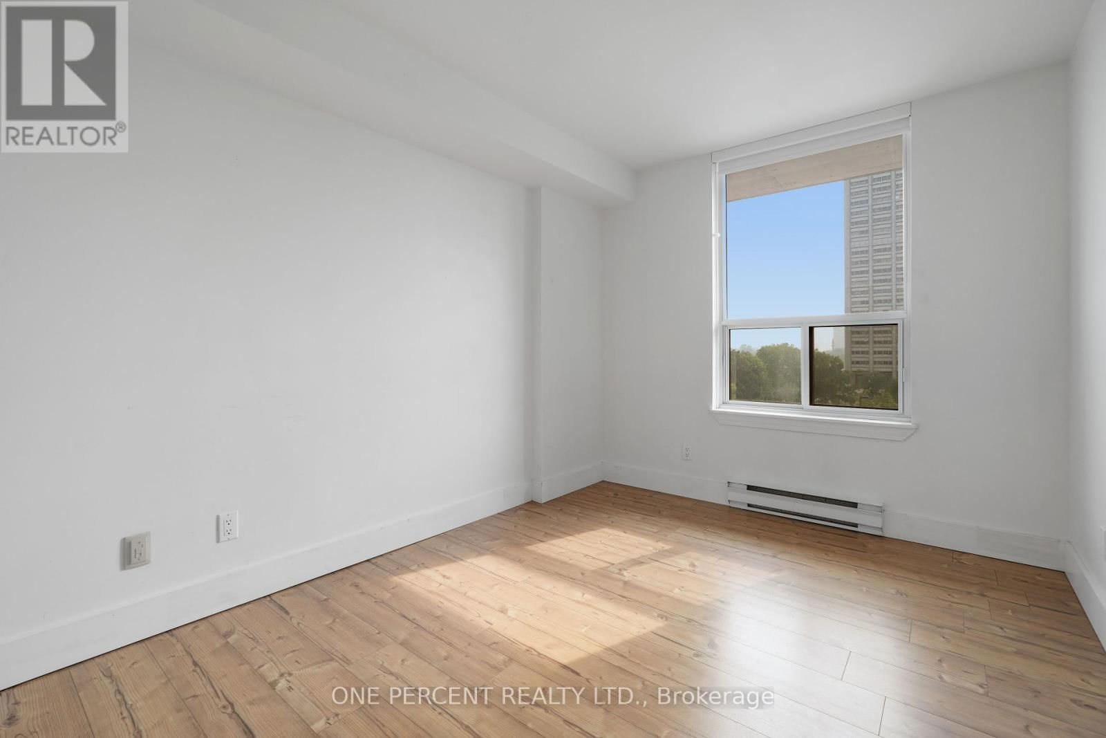 610 - 215 PARKDALE AVENUE Image 23