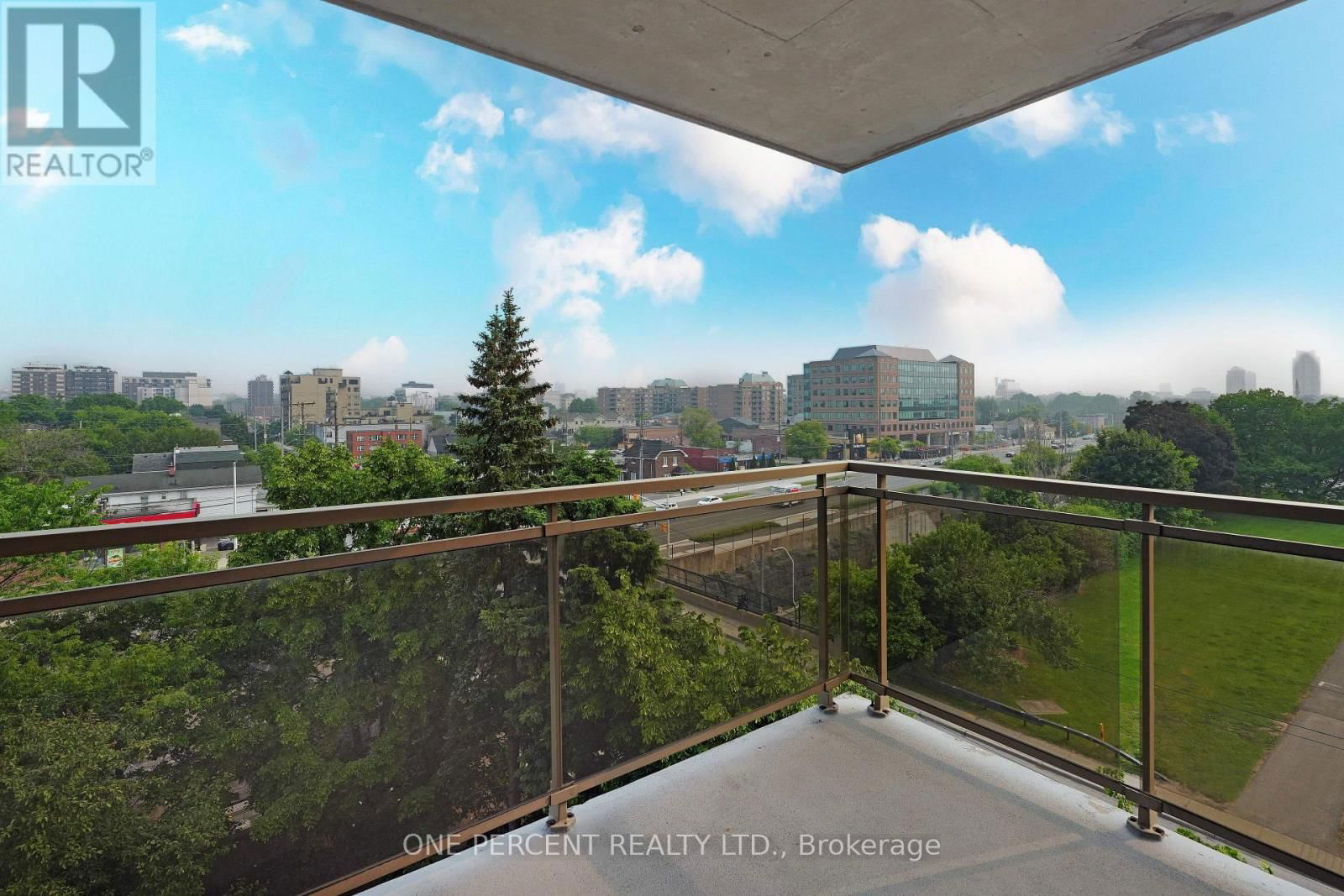 610 - 215 PARKDALE AVENUE Image 34