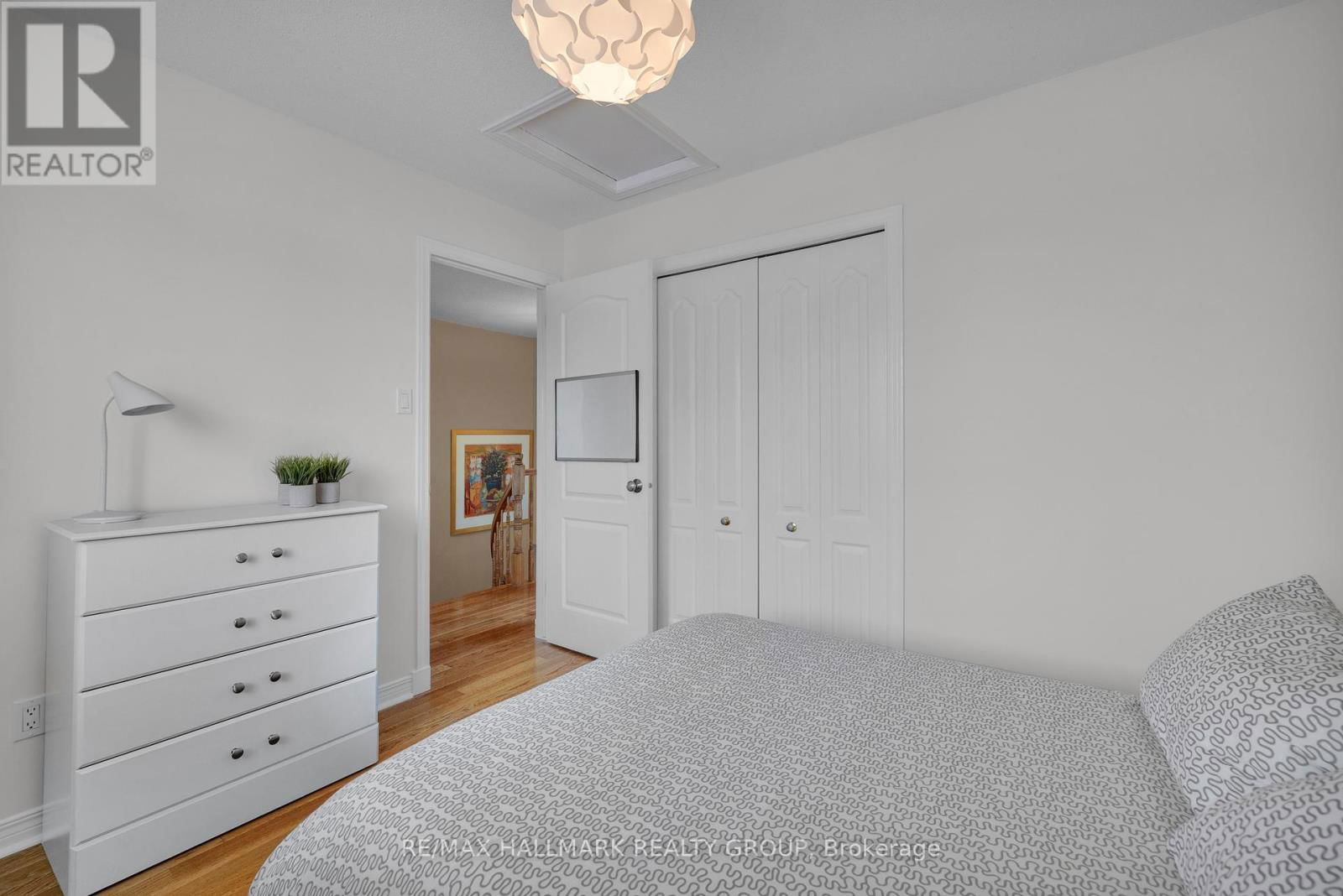 59 FORESTGLADE CRESCENT Image 30