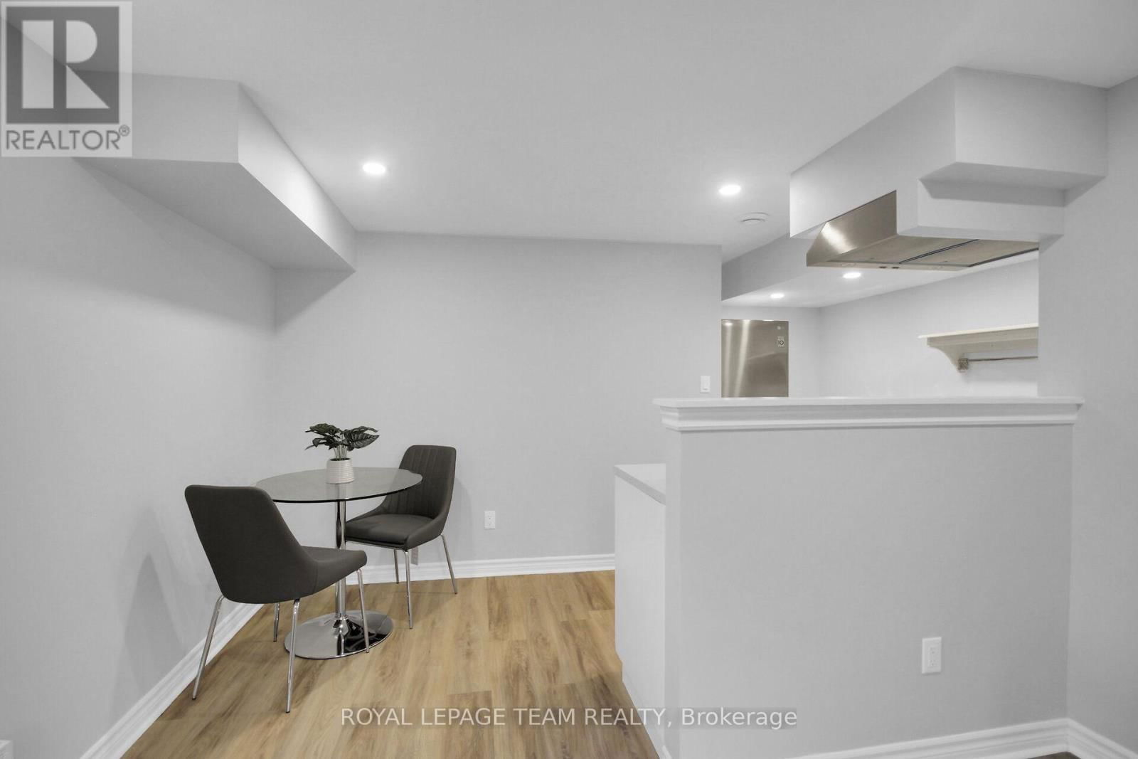 970 PARKHURST BOULEVARD Image 22